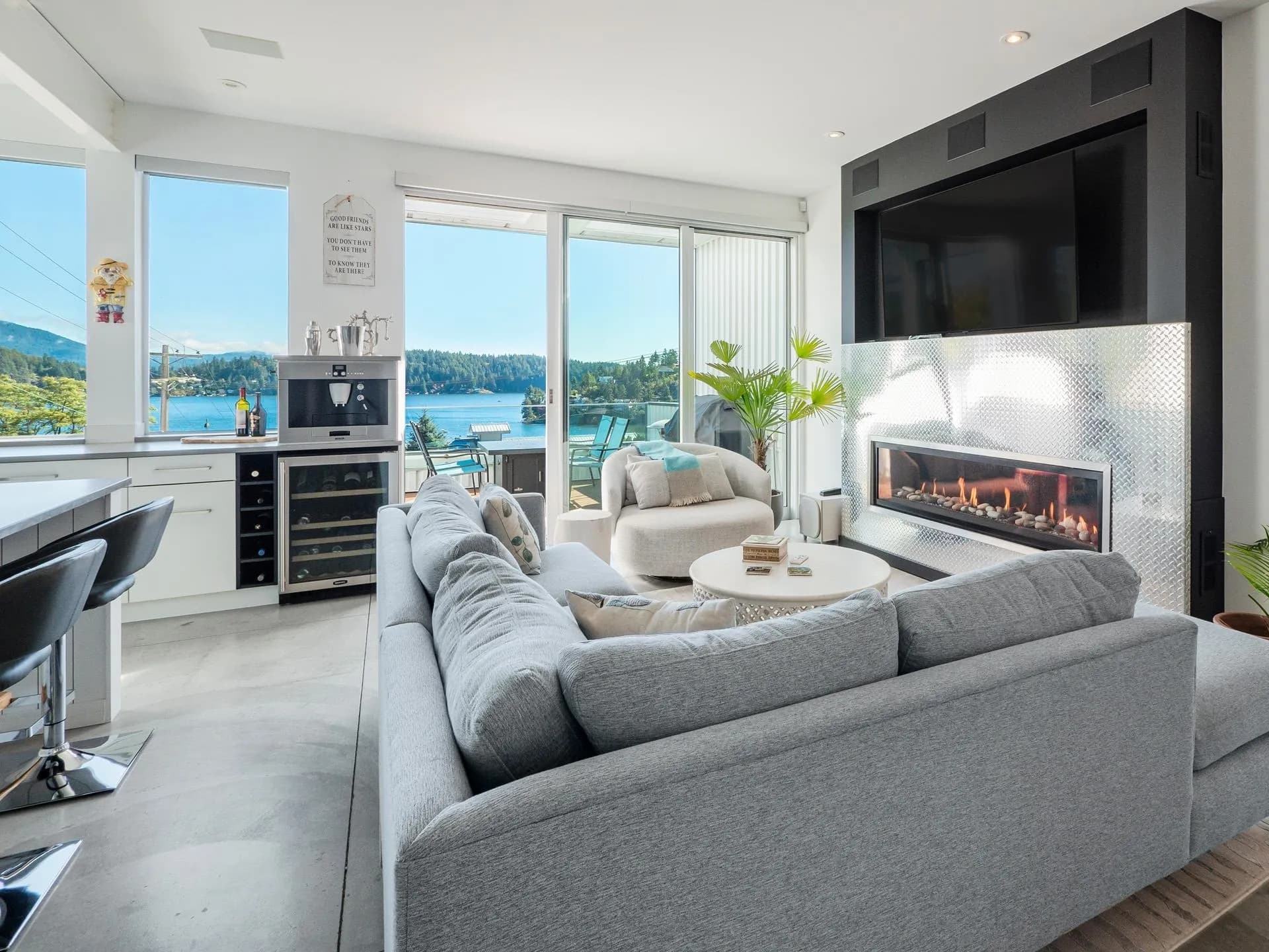 531 S Fletcher Road, Gibsons, BC V0N 1V9 — image 5