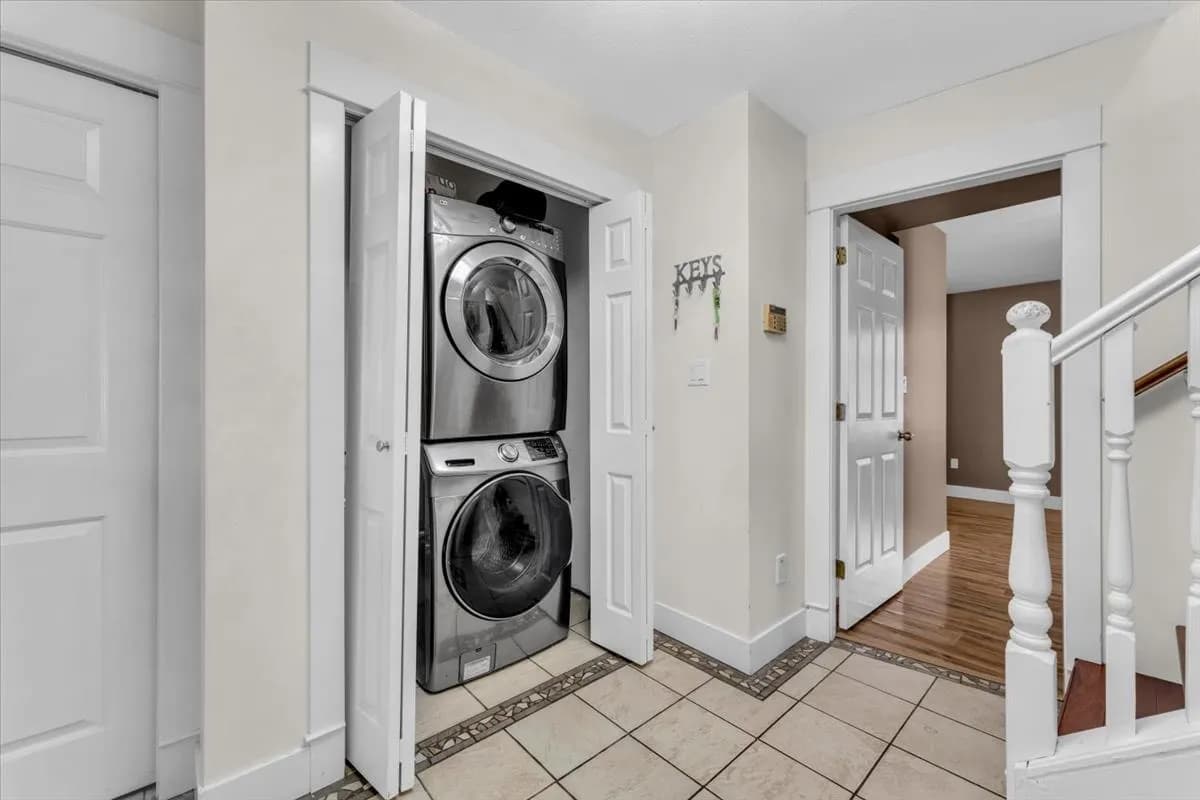 11698 206a Street, Maple Ridge, BC V2X 0X8 — image 24