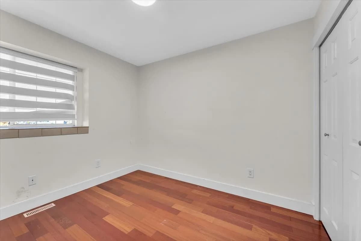 11698 206a Street, Maple Ridge, BC V2X 0X8 — image 12