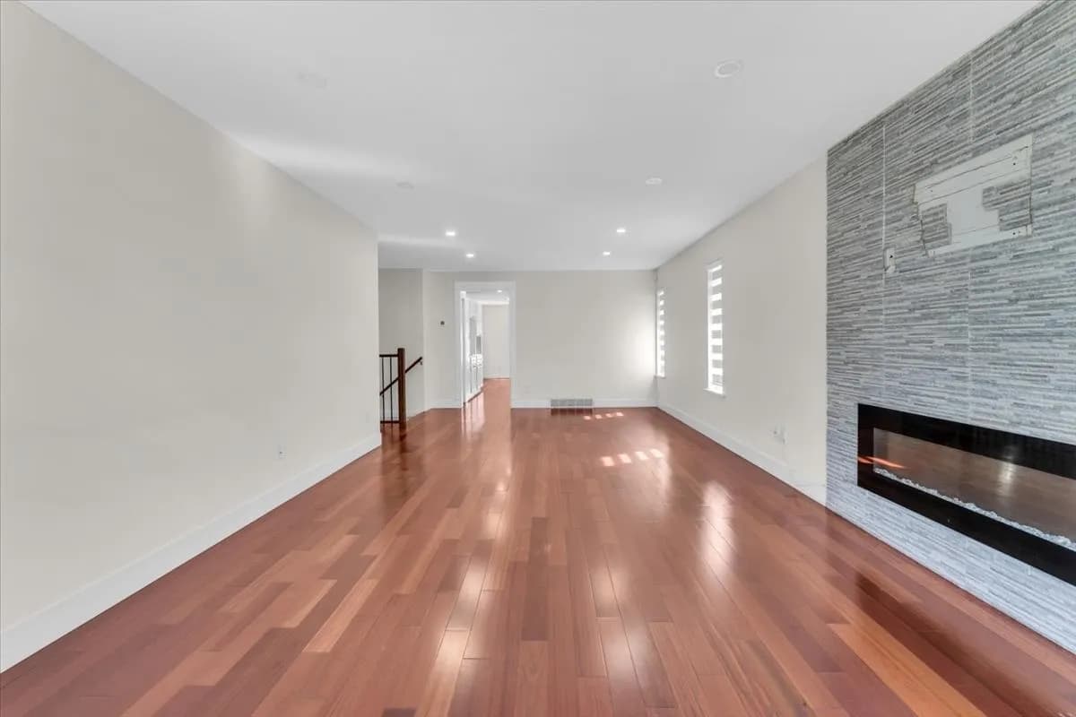 11698 206a Street, Maple Ridge, BC V2X 0X8 — image 5