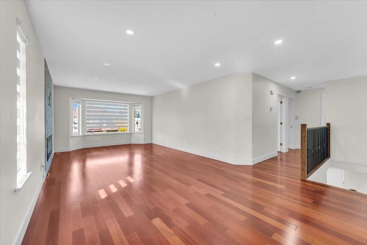 11698 206a Street, Maple Ridge, BC V2X 0X8 — image 4