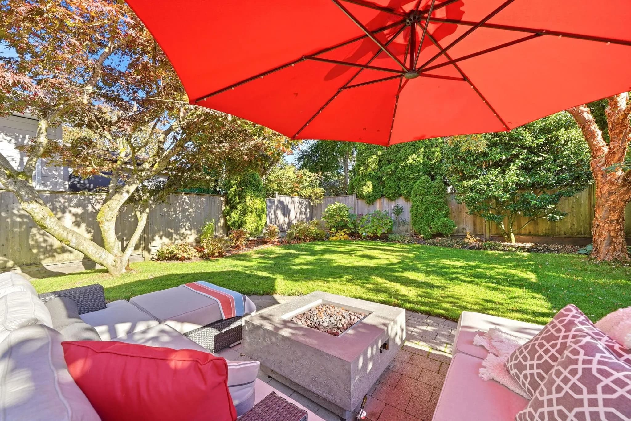 866 Nicolum Court, North Vancouver, BC V7H 2R9 — image 31