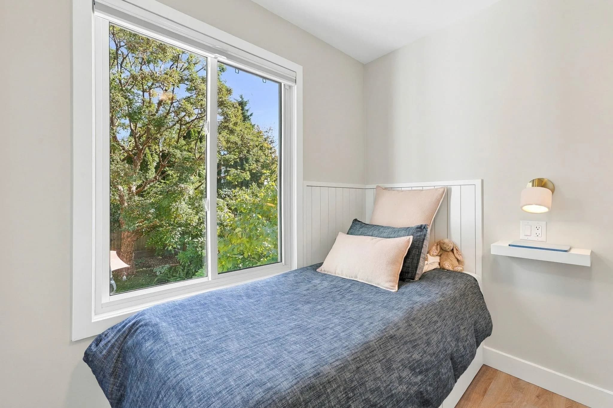866 Nicolum Court, North Vancouver, BC V7H 2R9 — image 18