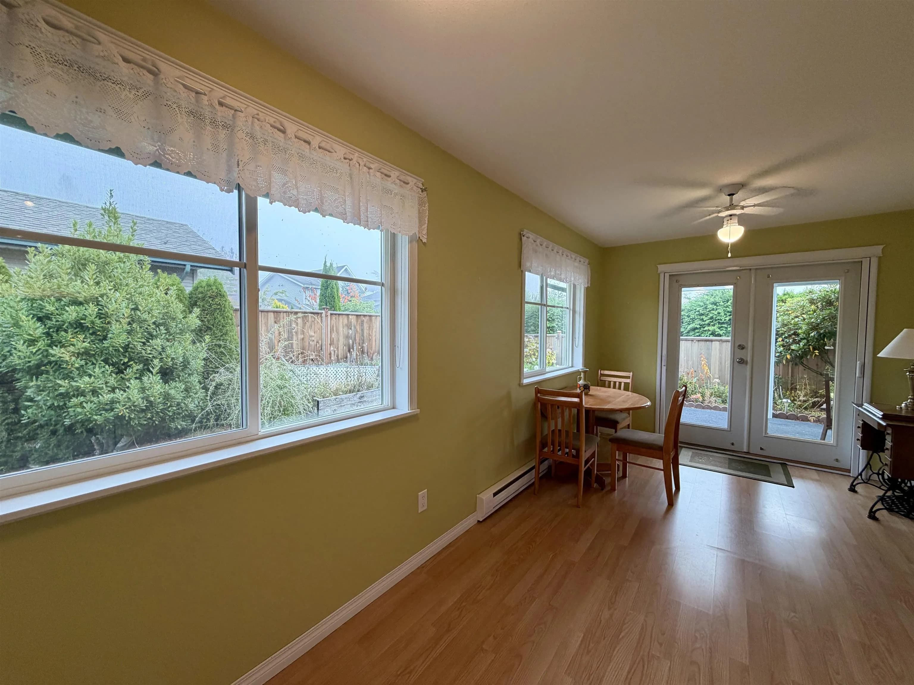 6317 Williams Place, Sechelt, BC V7Z 0M6 — image 13