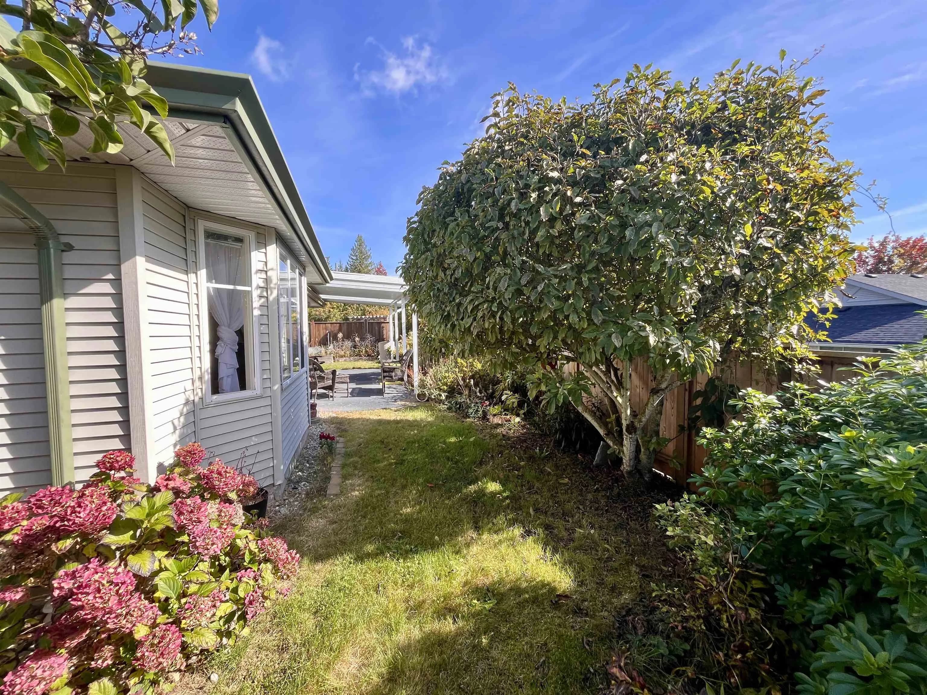 6317 Williams Place, Sechelt, BC V7Z 0M6 — image 28