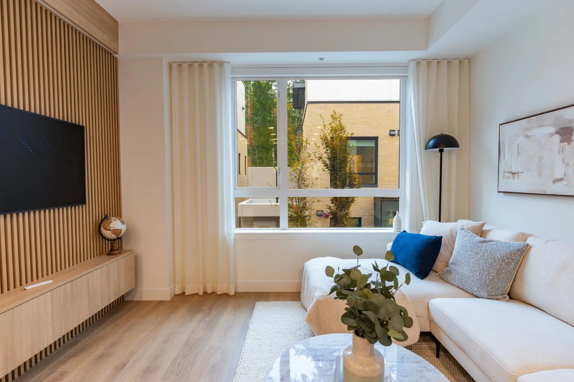111 2050 Glenaire Drive, North Vancouver, BC V7P 1Y3 — image 4