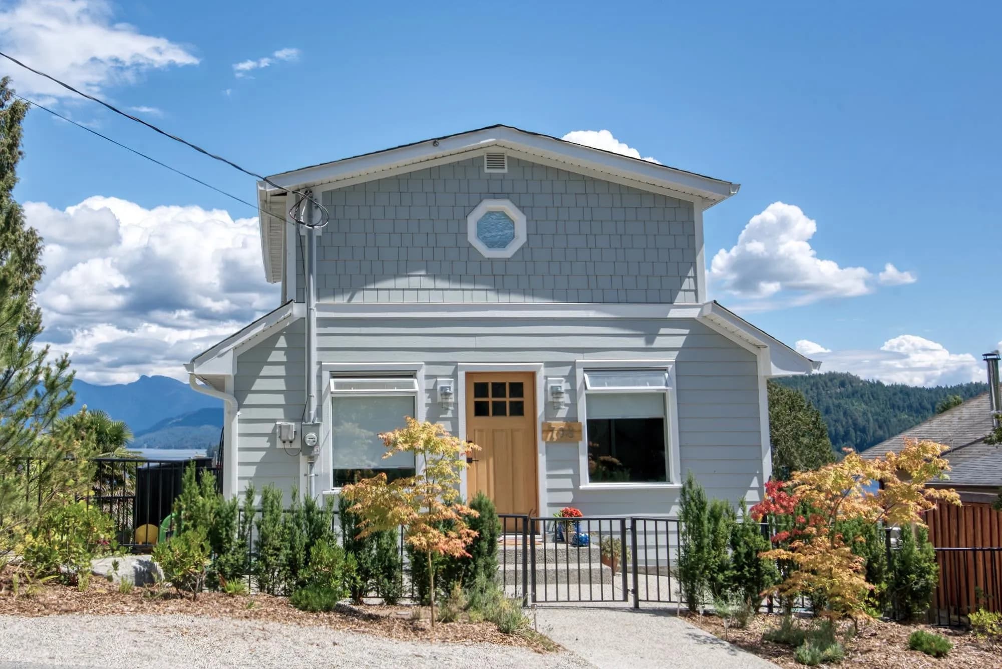 798 Fisher Road, Gibsons, BC V0N 1V1 — image 2