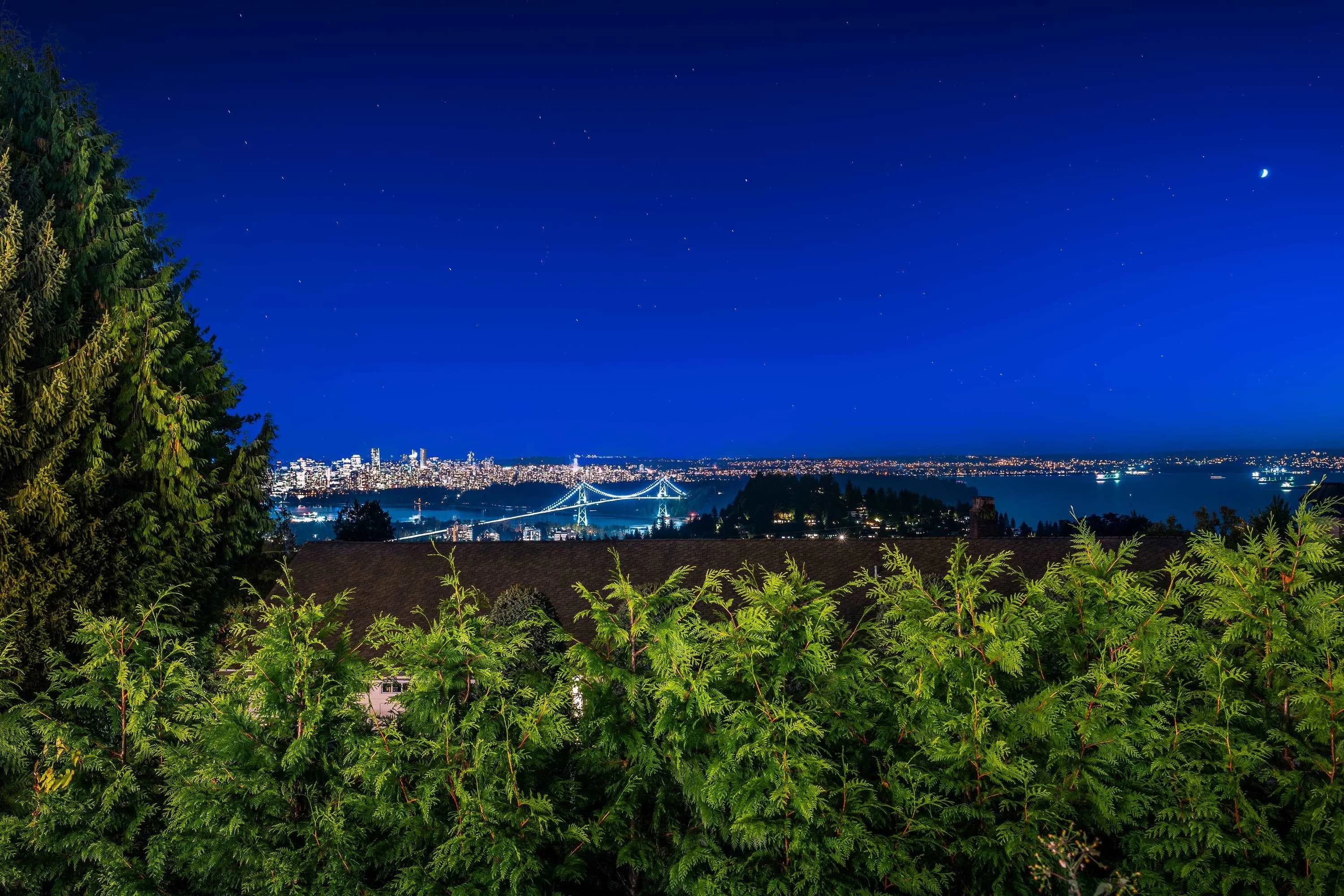 839 Eyremount Drive, West Vancouver, BC V7S 2A8 — image 30