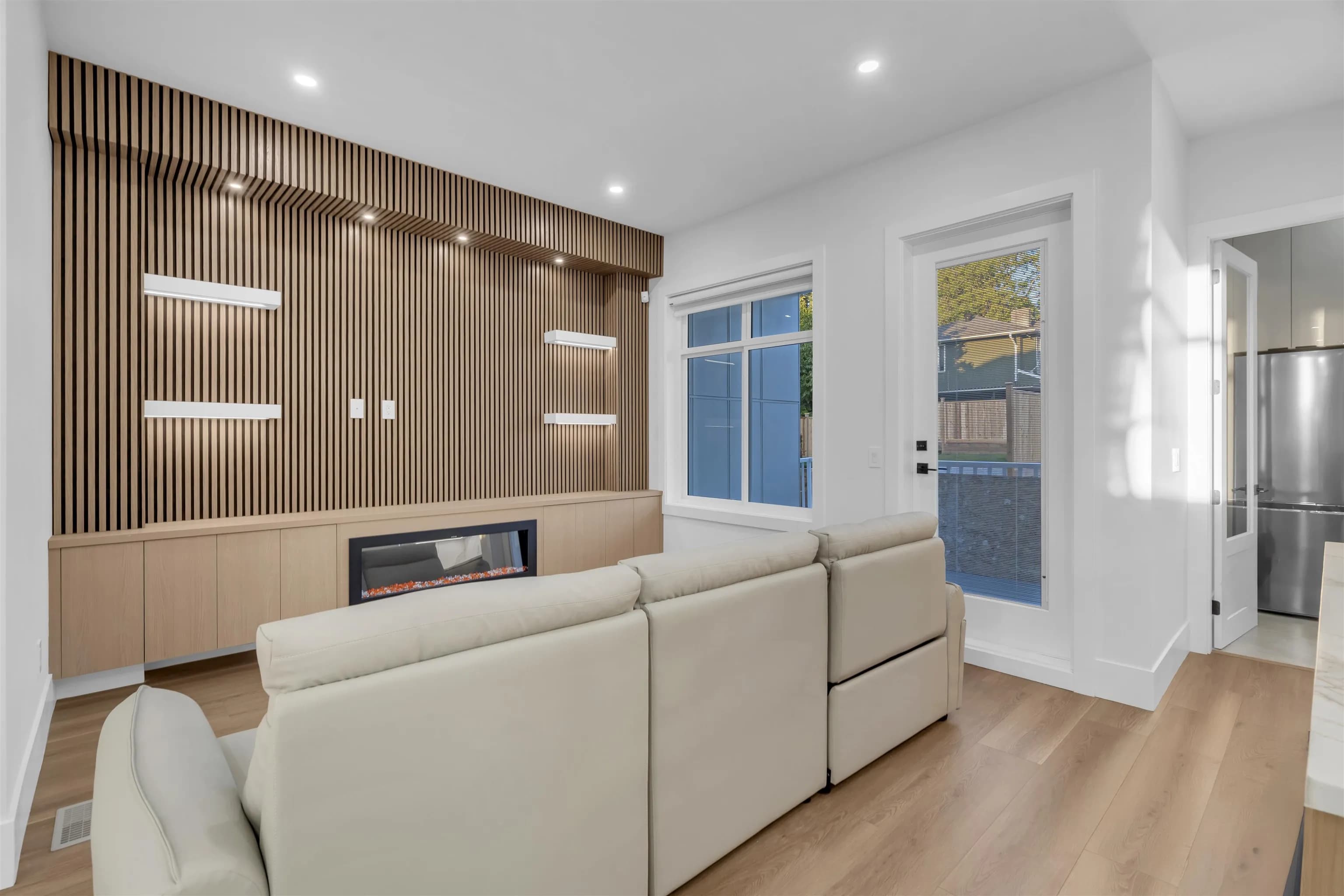 102 11410 139 Street, Surrey, BC V3R 2M1 — image 2