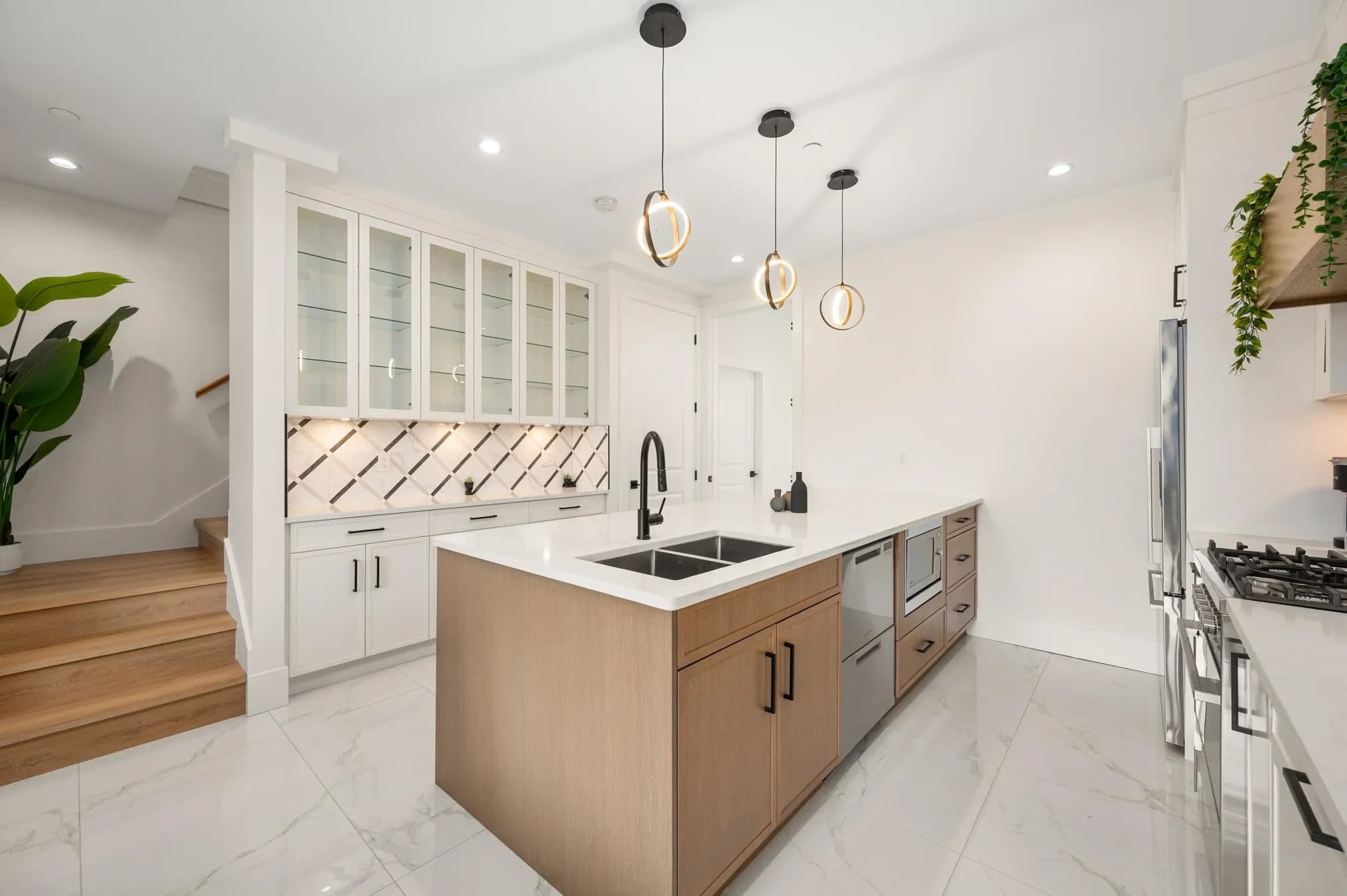 1371 E 63rd Avenue, Vancouver, BC V5X 2L5 — image 9