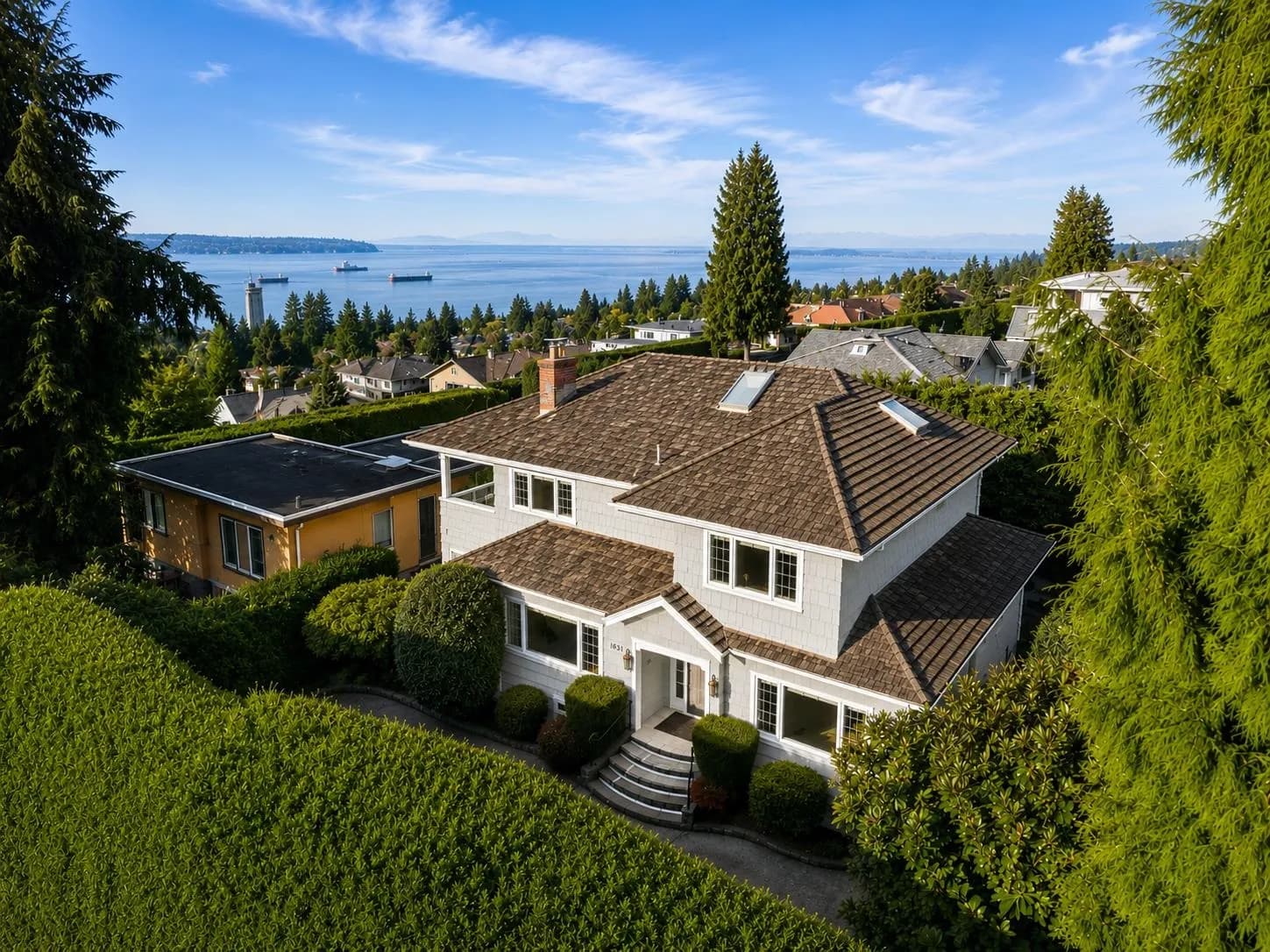 1631 22nd Street, West Vancouver, BC V7V 4E2 — image 1