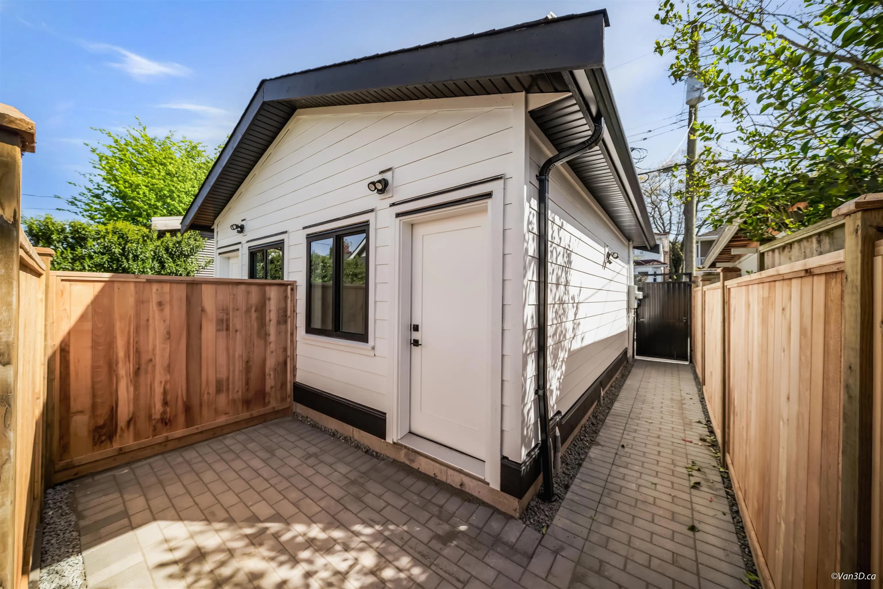 1 2636 Mcgill Street, Vancouver, BC V5K 1H3 — image 27