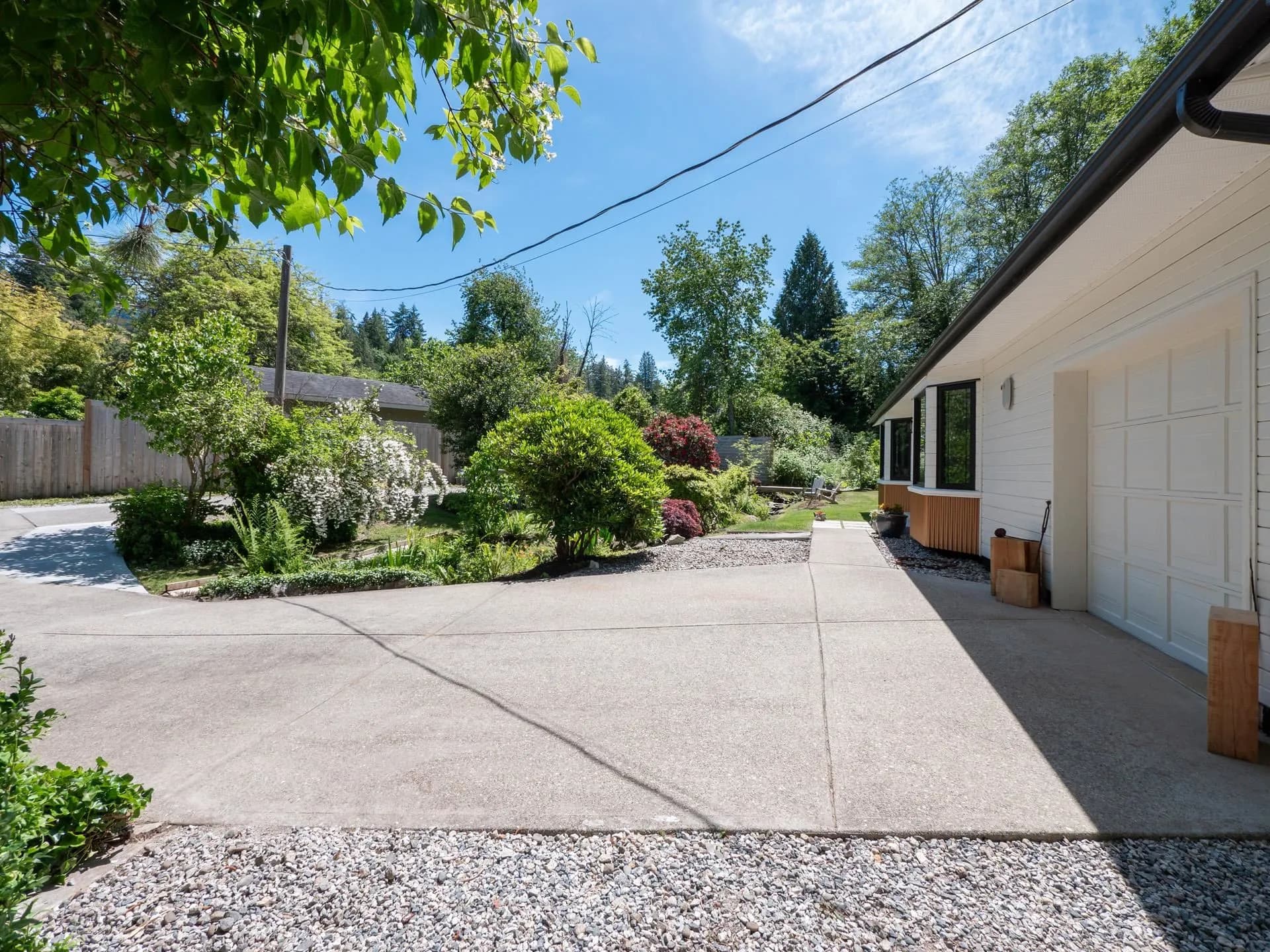 655 Dougall Road, Gibsons, BC V0N 1V8 — image 27