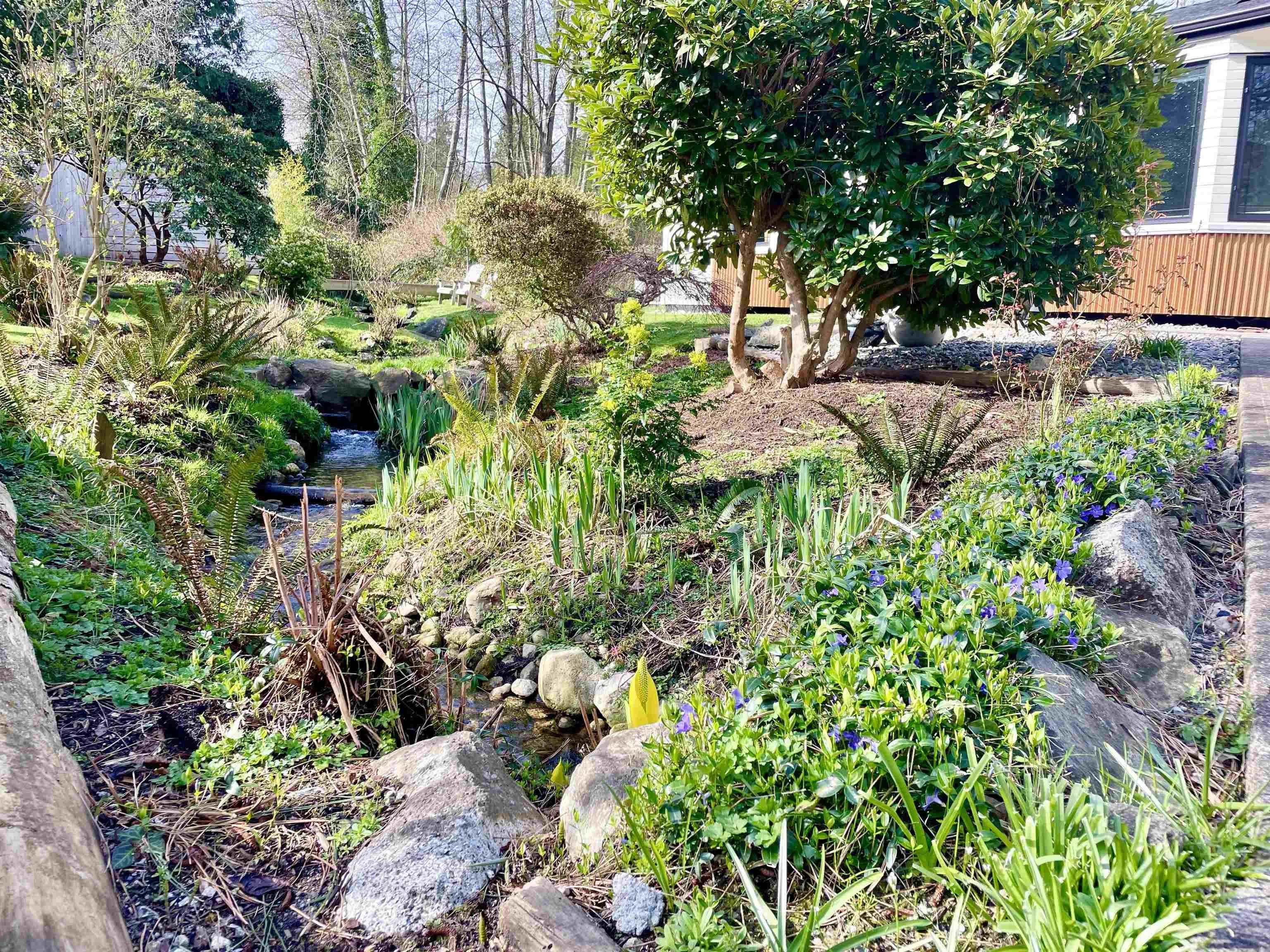 655 Dougall Road, Gibsons, BC V0N 1V8 — image 31