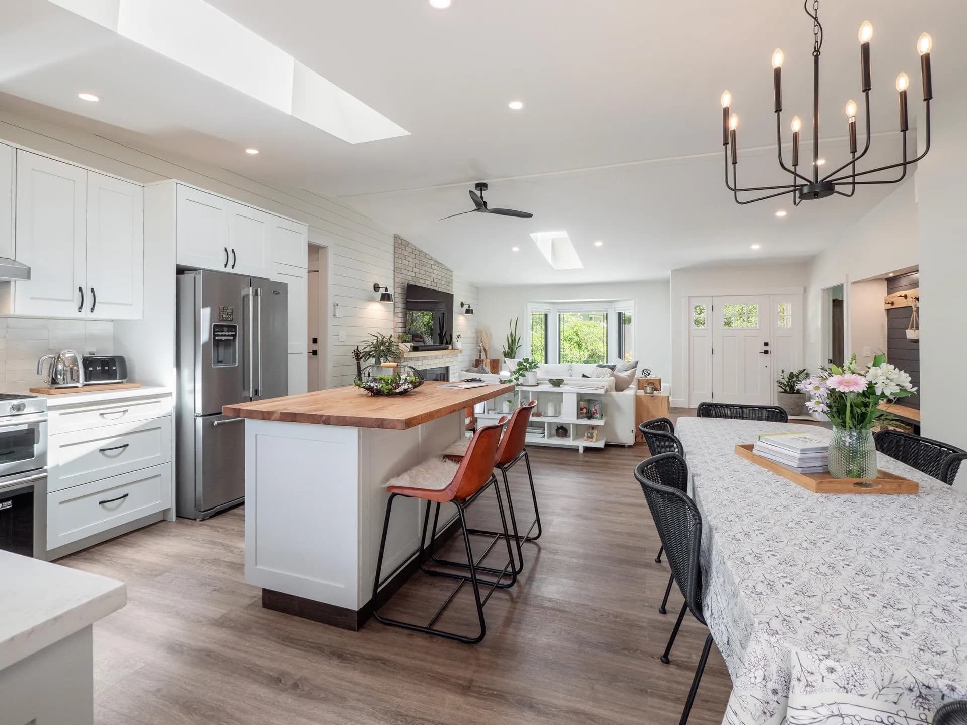 655 Dougall Road, Gibsons, BC V0N 1V8 — image 8