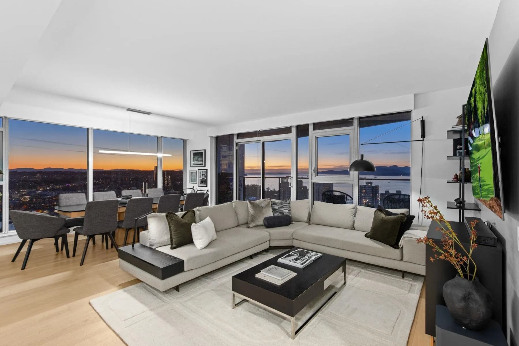 2903 889 Pacific Street, Vancouver, BC V6Z 1C3 — image 2
