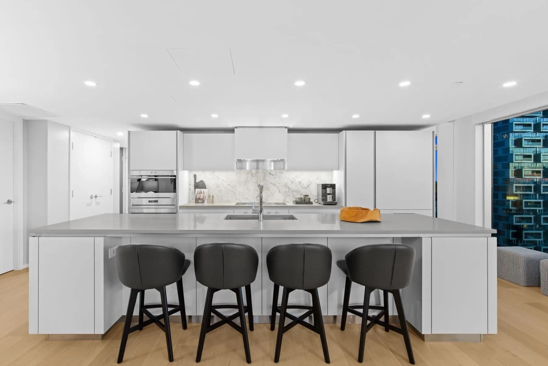 2903 889 Pacific Street, Vancouver, BC V6Z 1C3 — image 8