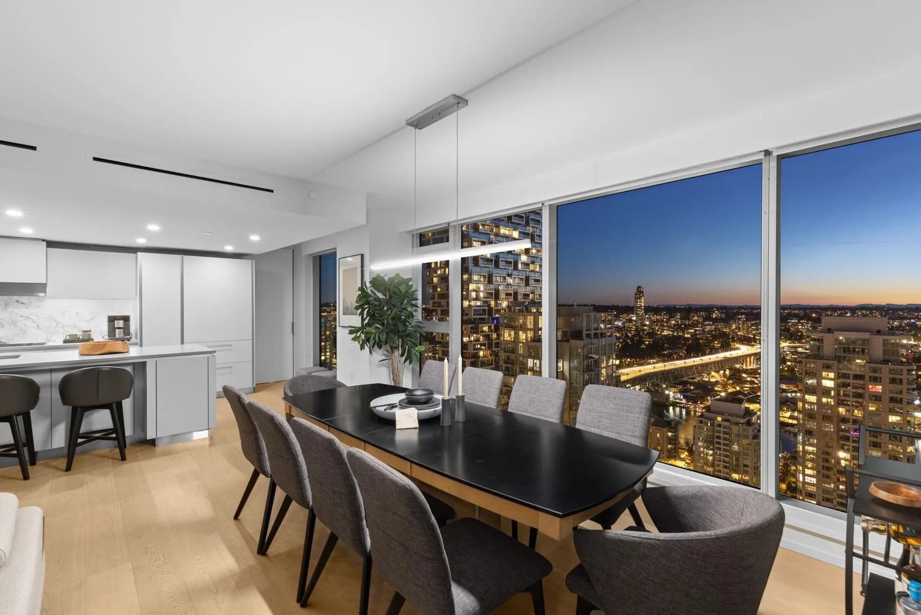 2903 889 Pacific Street, Vancouver, BC V6Z 1C3 — image 4