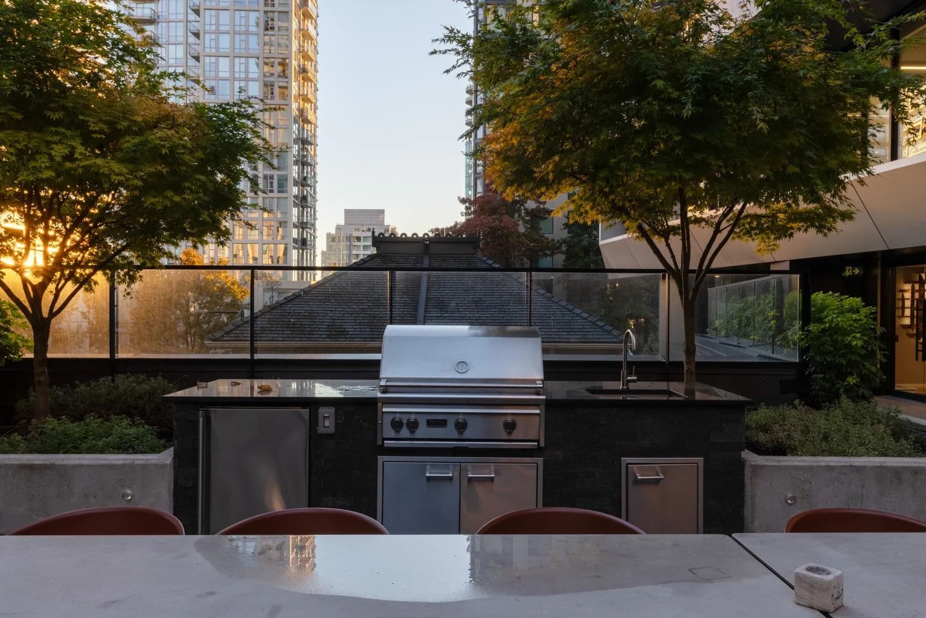 2903 889 Pacific Street, Vancouver, BC V6Z 1C3 — image 32