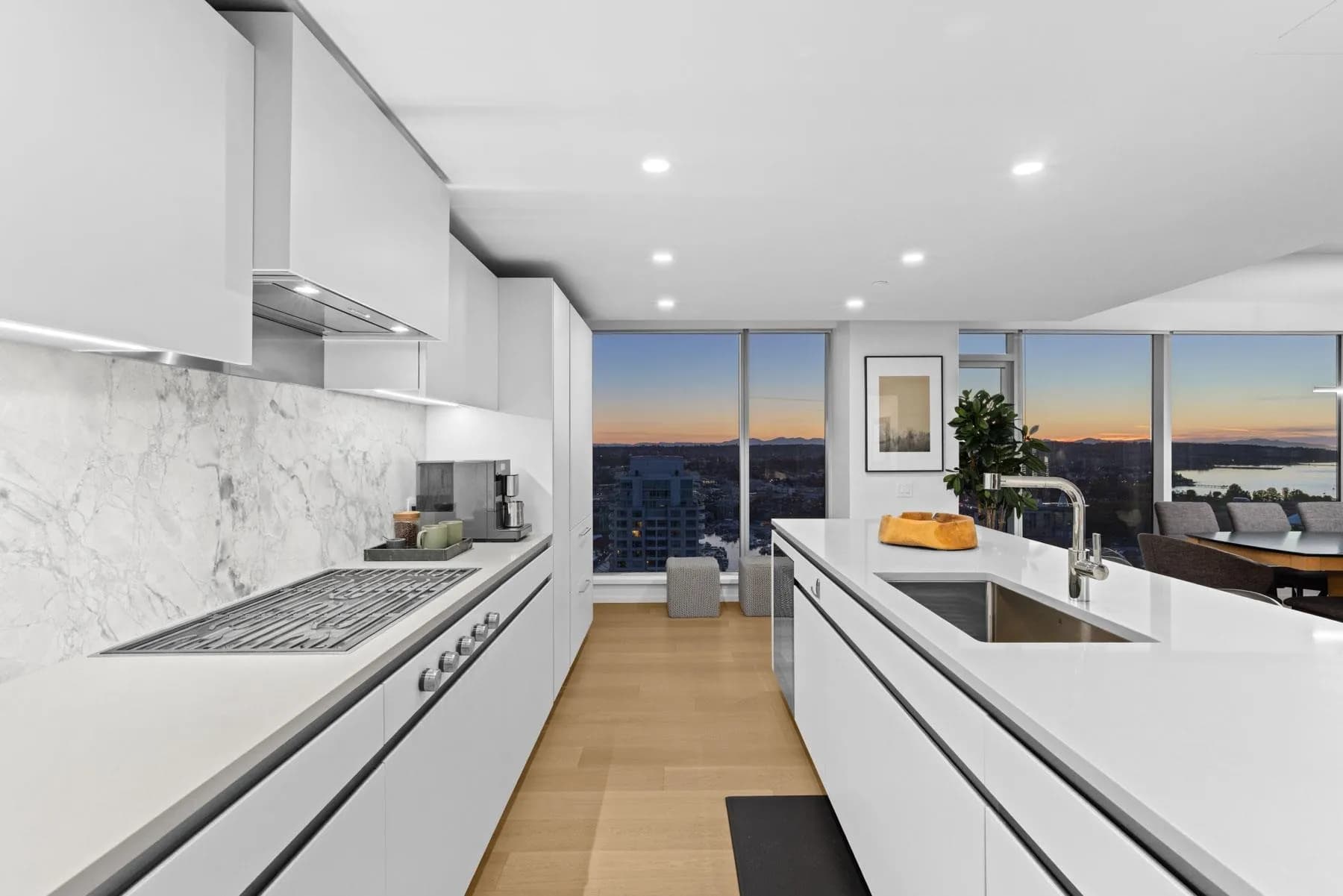 2903 889 Pacific Street, Vancouver, BC V6Z 1C3 — image 10