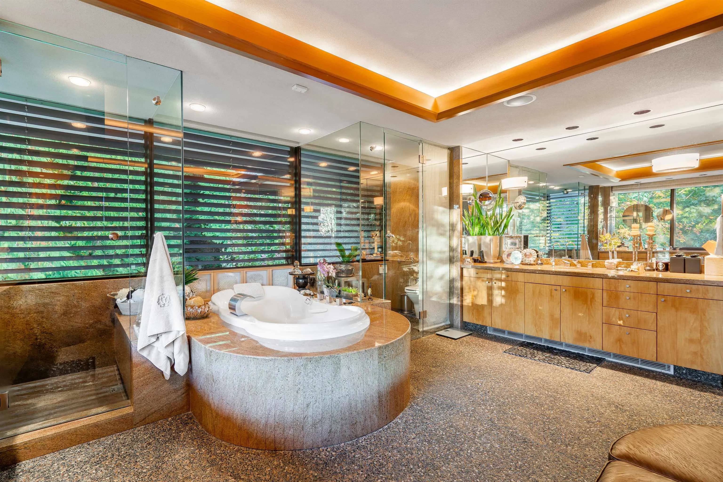 14971 Prospect Avenue, White Rock, BC V4B 2B3 — image 37