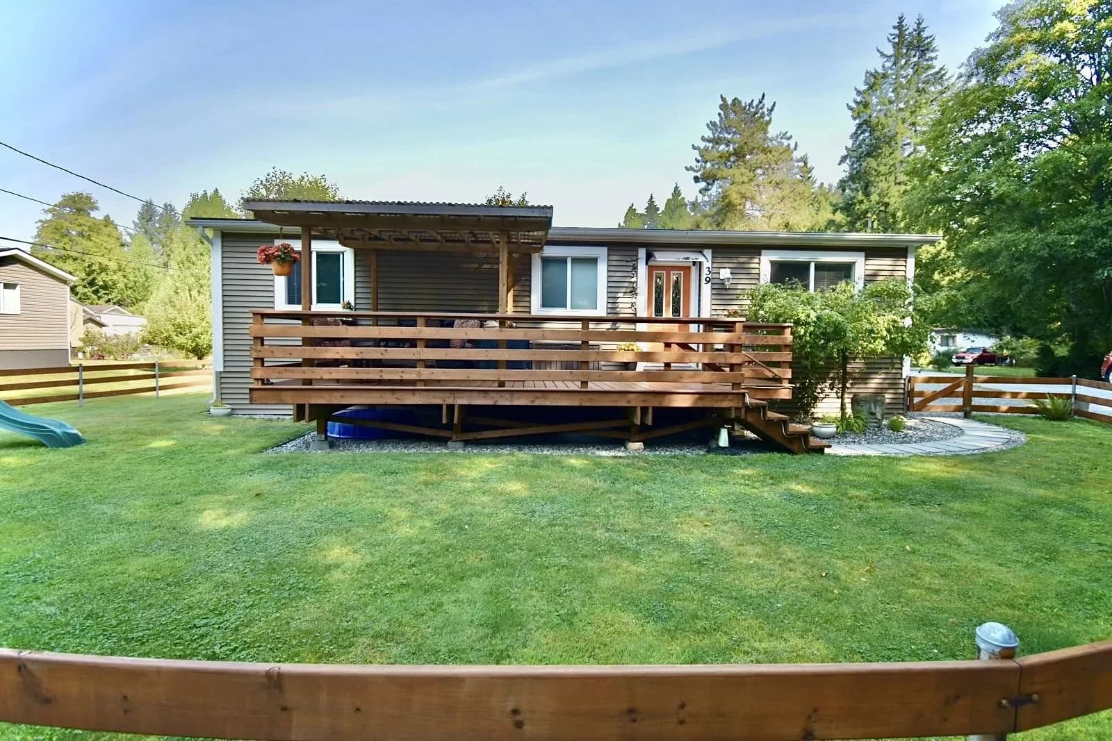 39 1413 Sunshine Coast Highway, Gibsons, BC V0N 1V5 — image 2