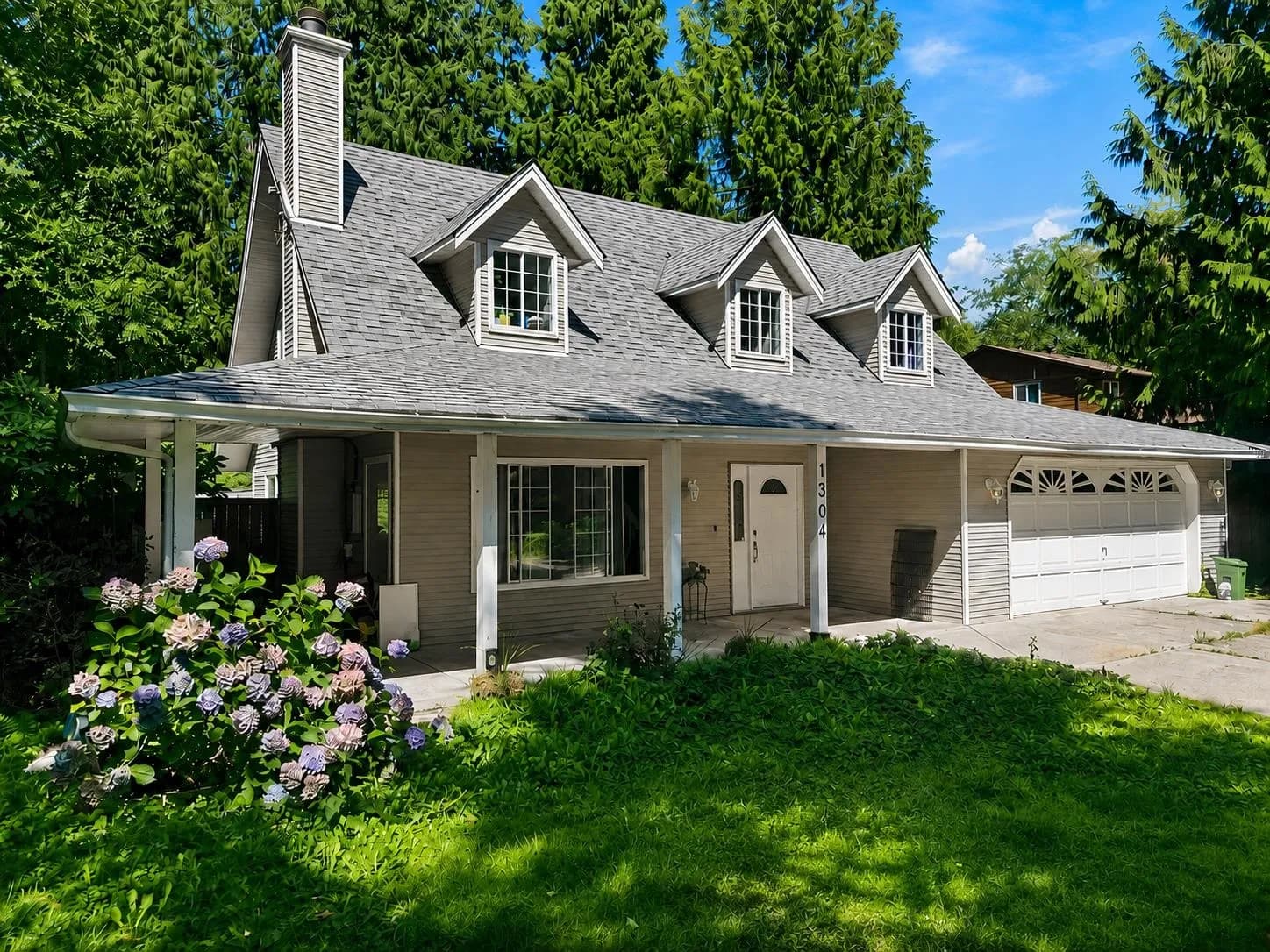 1304 Kearton Road, Gibsons, BC V0N 1V4 — image 1
