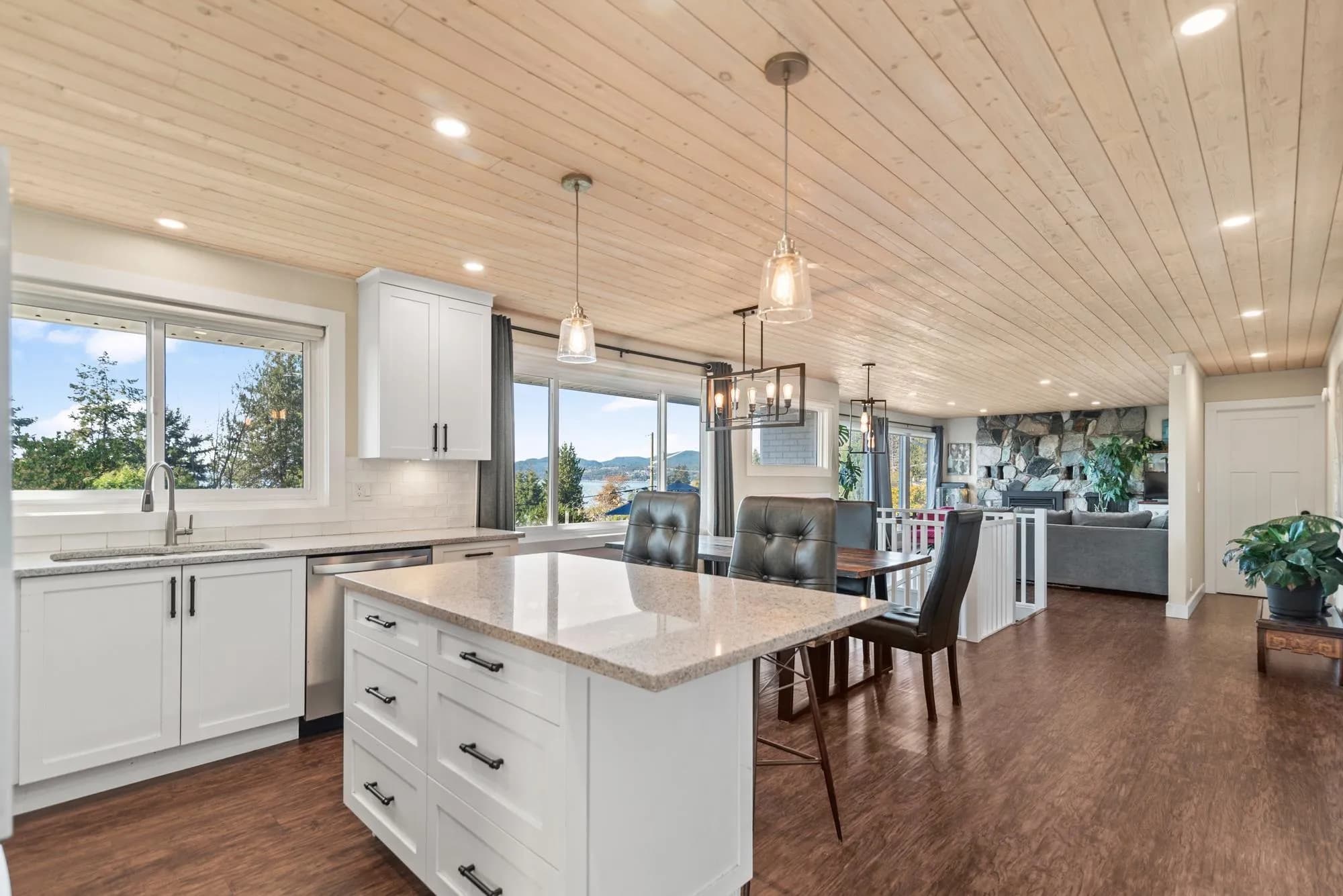 4770 Laurel Avenue, Sechelt, BC V7Z 0B4 — image 11