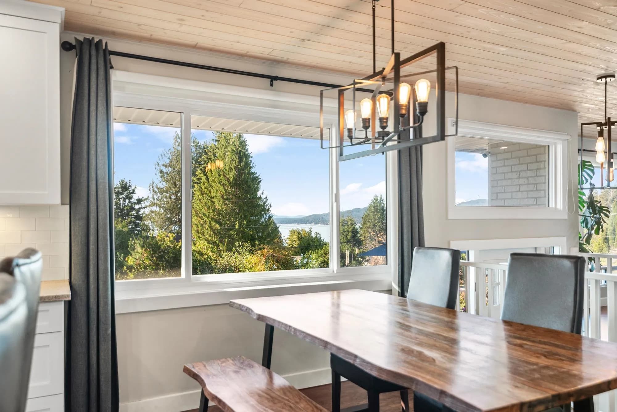 4770 Laurel Avenue, Sechelt, BC V7Z 0B4 — image 8