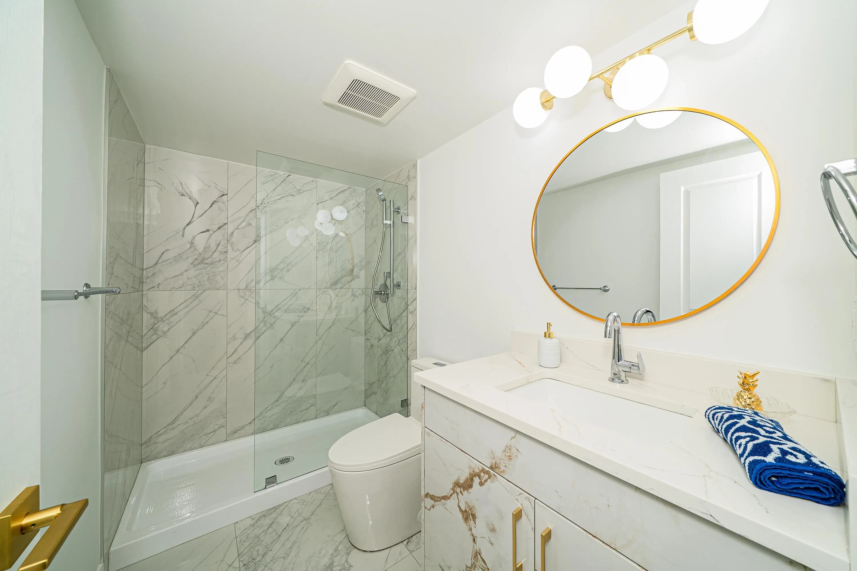 211 7117 Antrim Avenue, Burnaby, BC V5J 5K1 — image 12