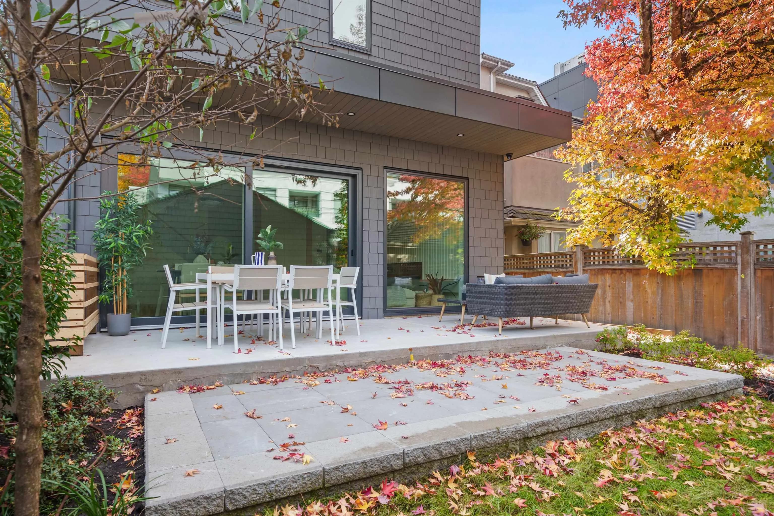 2 3657 W 11th Avenue, Vancouver, BC V6R 2K4 — image 1