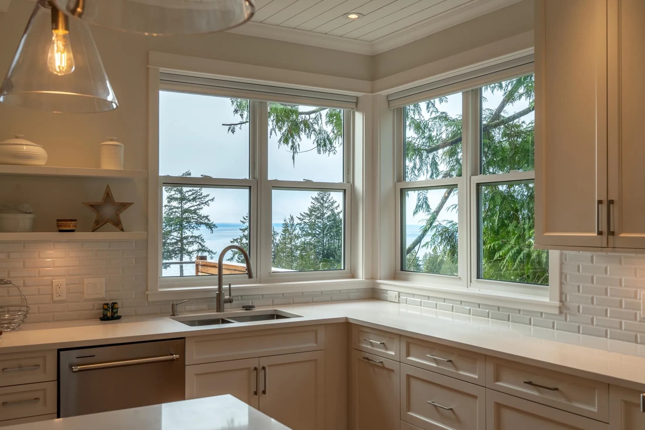 153 Swallow Road, Gibsons, BC V0N 1V3 — image 8