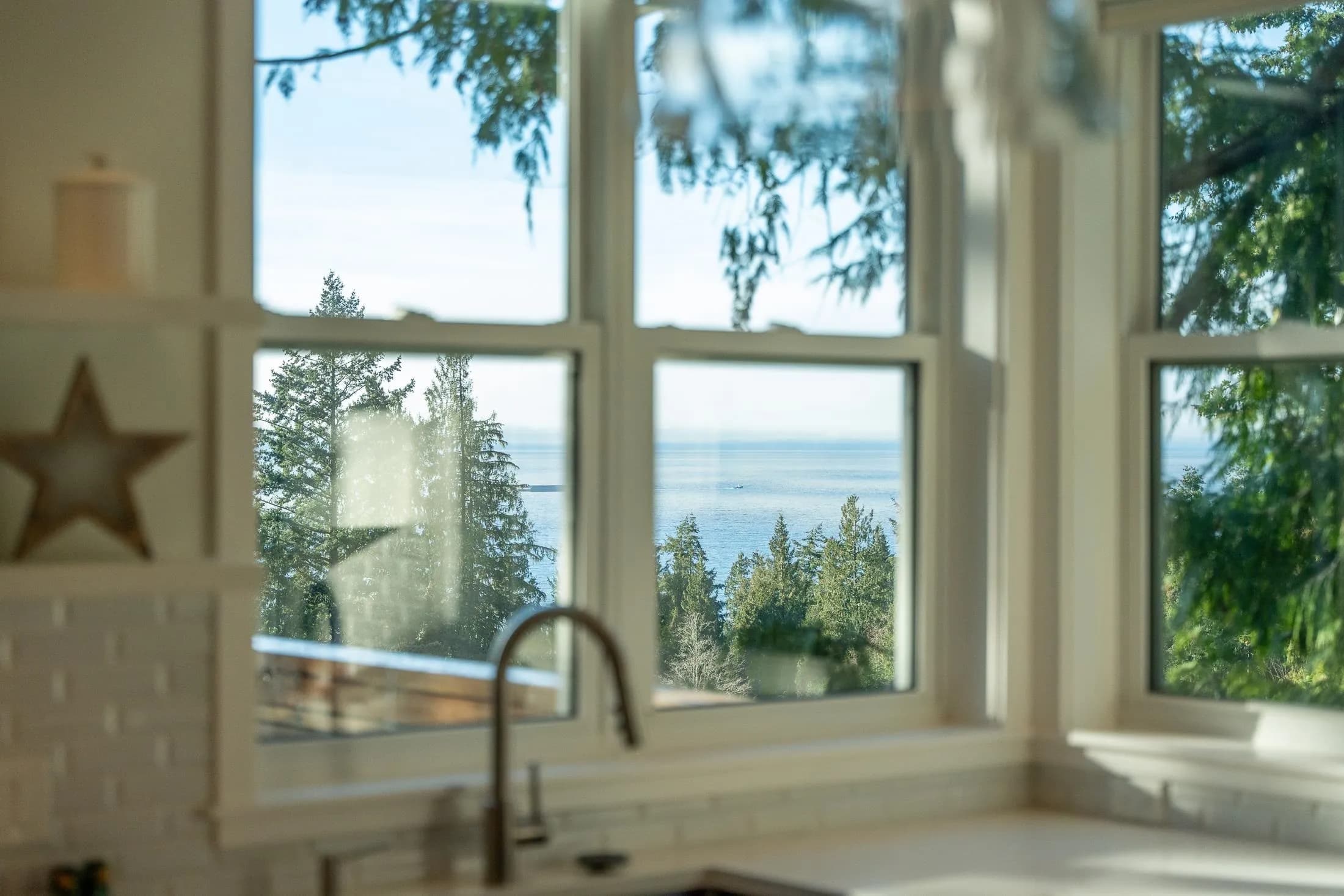 153 Swallow Road, Gibsons, BC V0N 1V3 — image 4