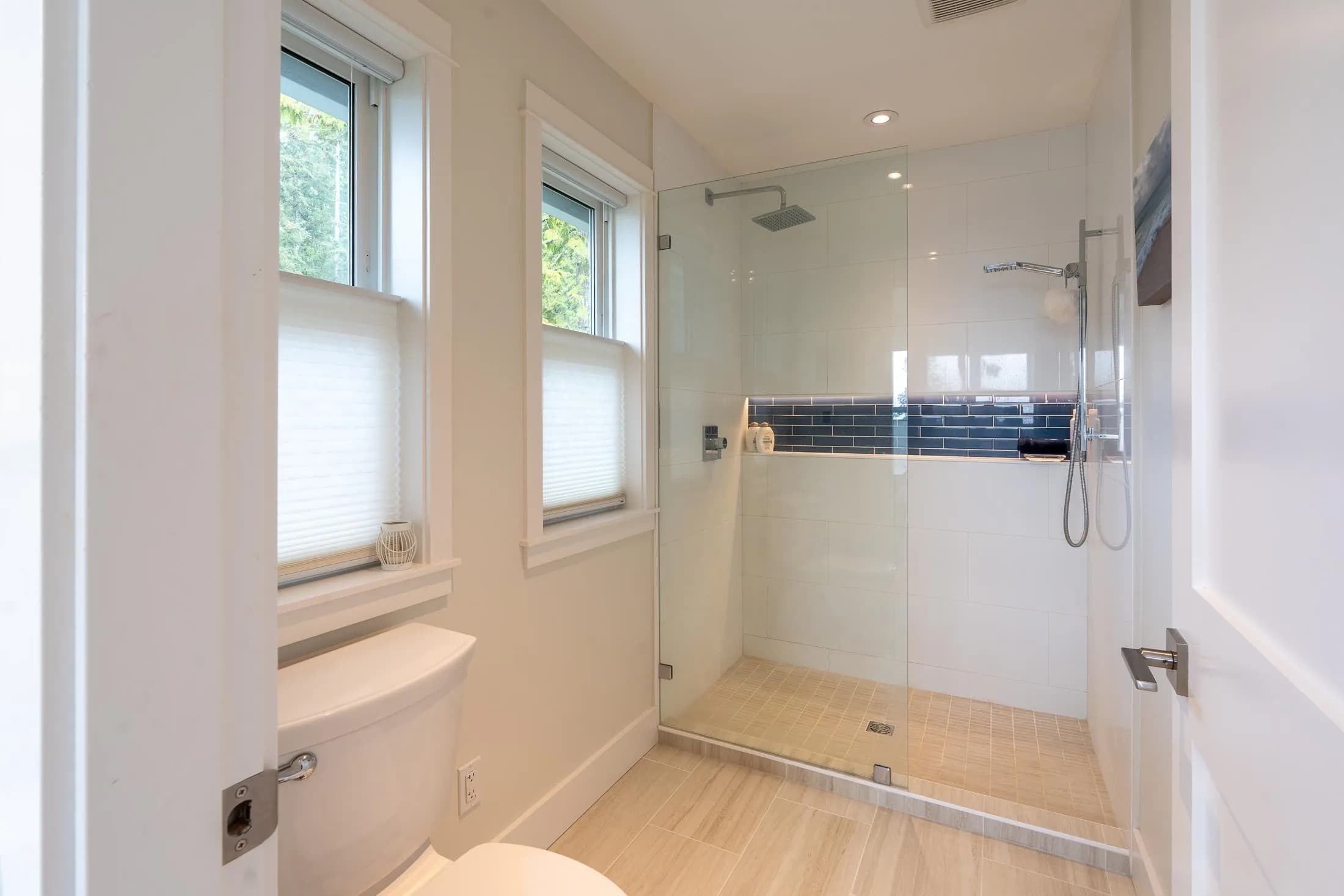 153 Swallow Road, Gibsons, BC V0N 1V3 — image 16