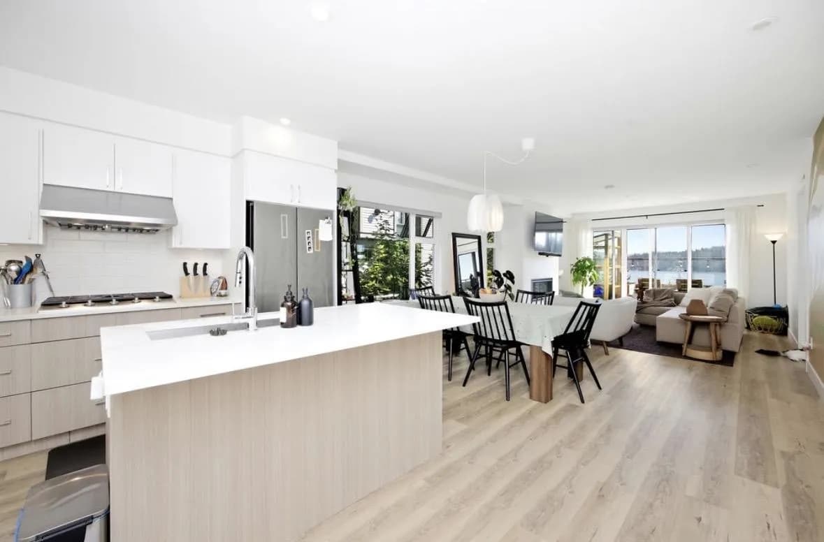 102 524 S Fletcher Road, Gibsons, BC V0N 1V0 — image 8