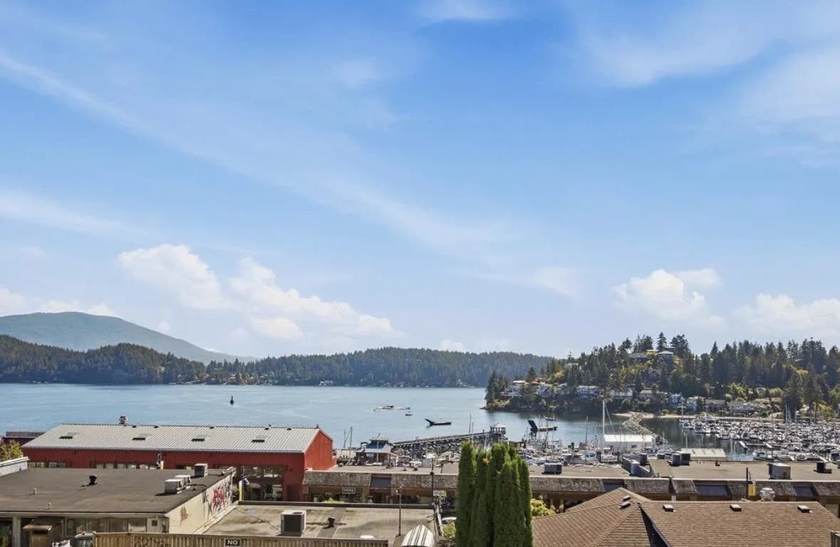 102 524 S Fletcher Road, Gibsons, BC V0N 1V0 — image 1
