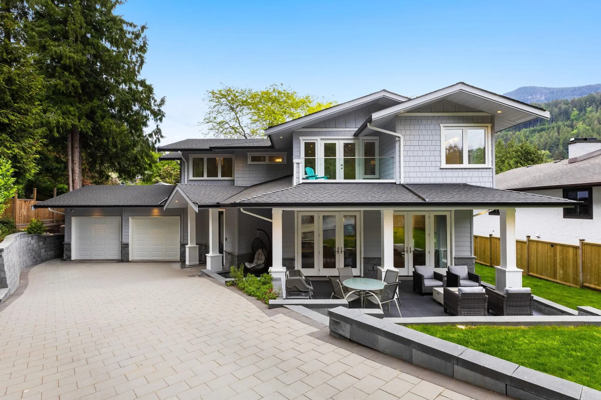 6560 Nelson Avenue, West Vancouver, BC V7W 2A9 — image 1