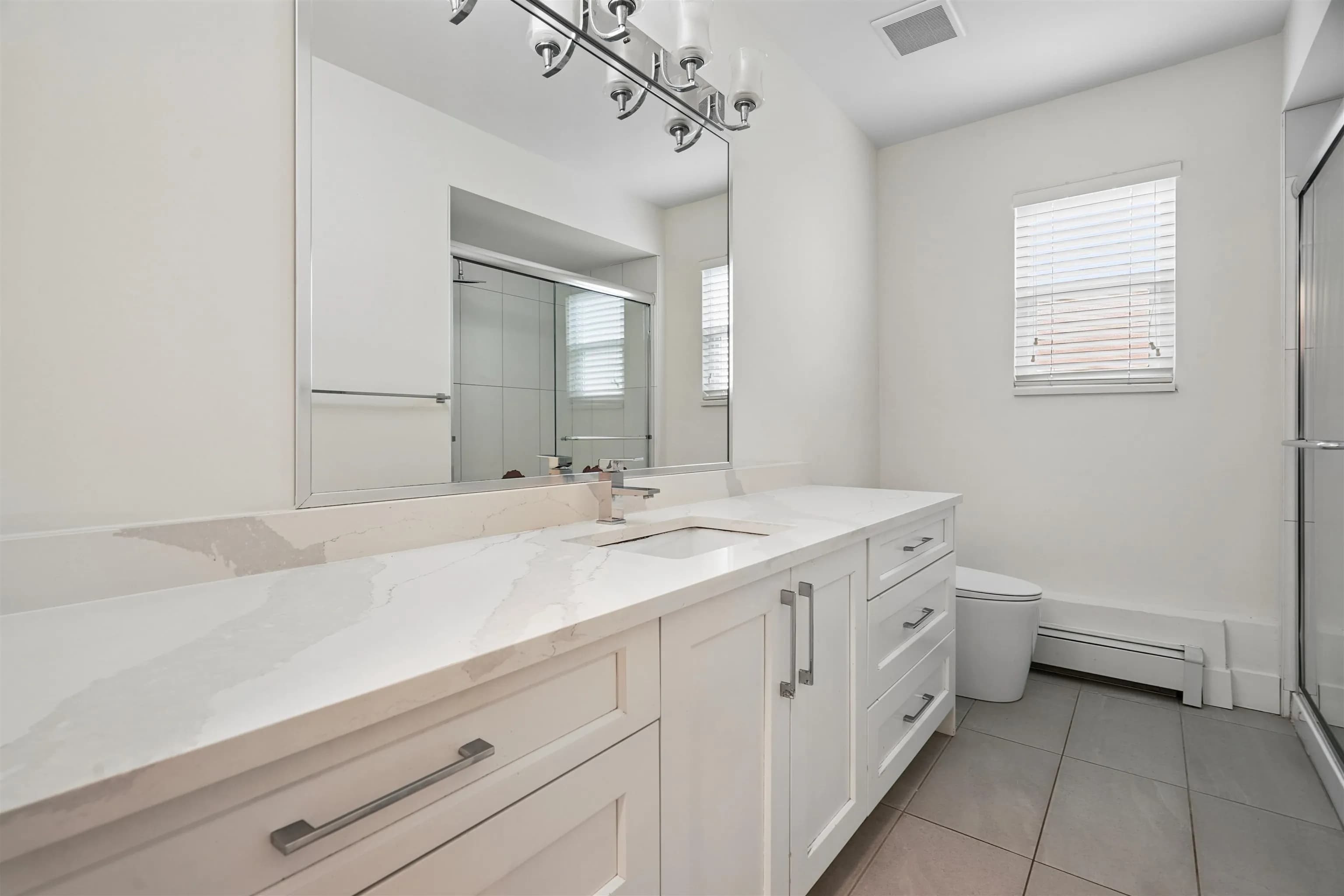 7021 143a Street, Surrey, BC V3W 0X5 — image 18