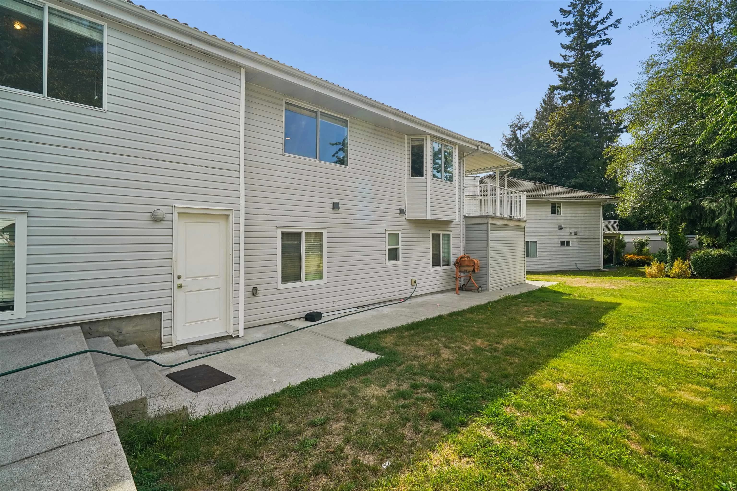 7021 143a Street, Surrey, BC V3W 0X5 — image 23