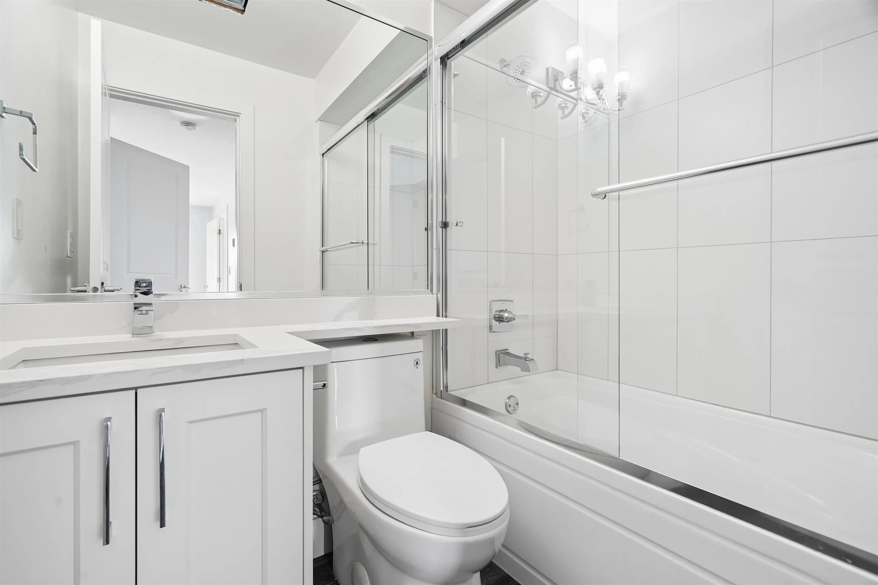 7021 143a Street, Surrey, BC V3W 0X5 — image 21