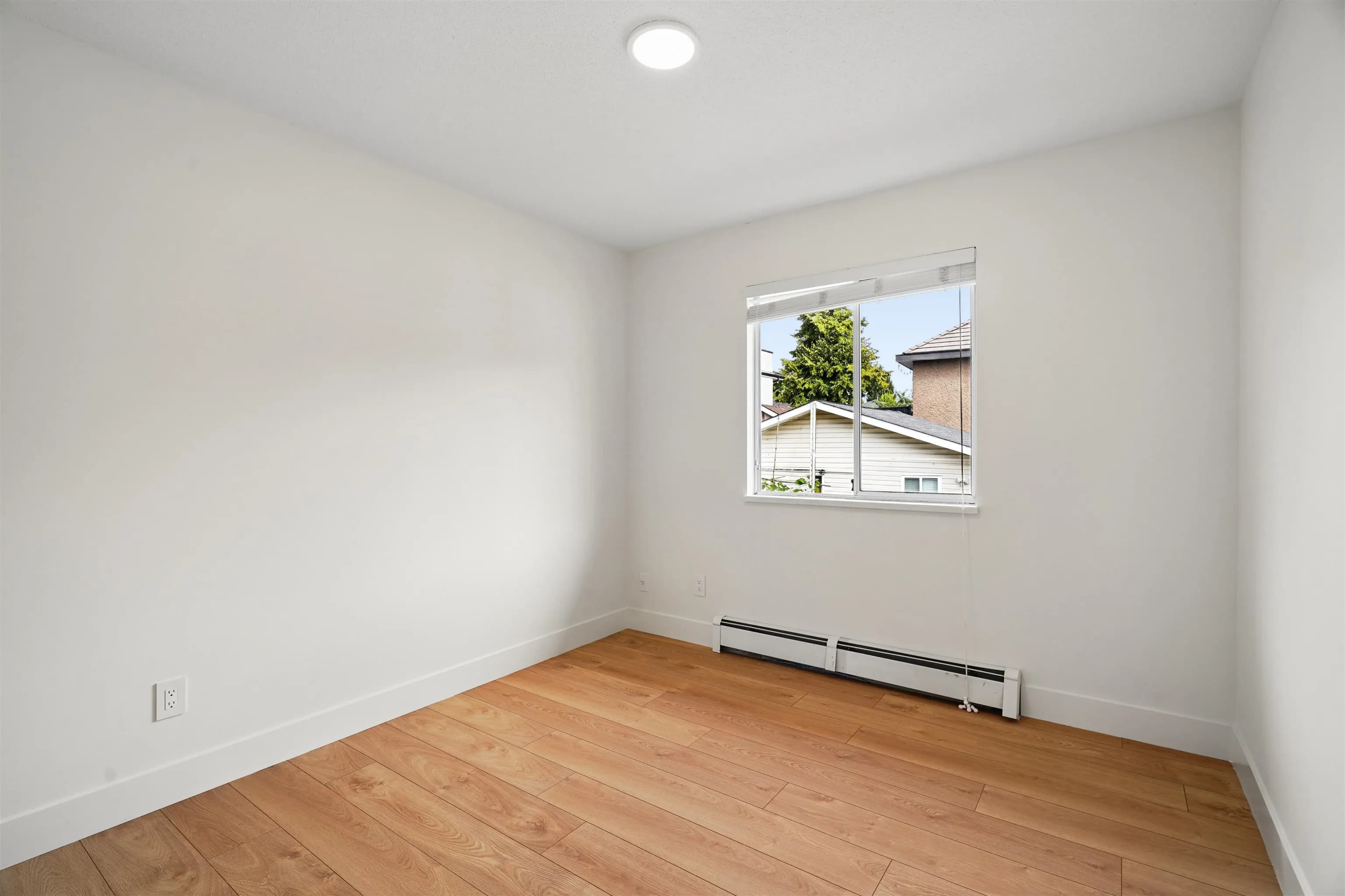 7021 143a Street, Surrey, BC V3W 0X5 — image 8