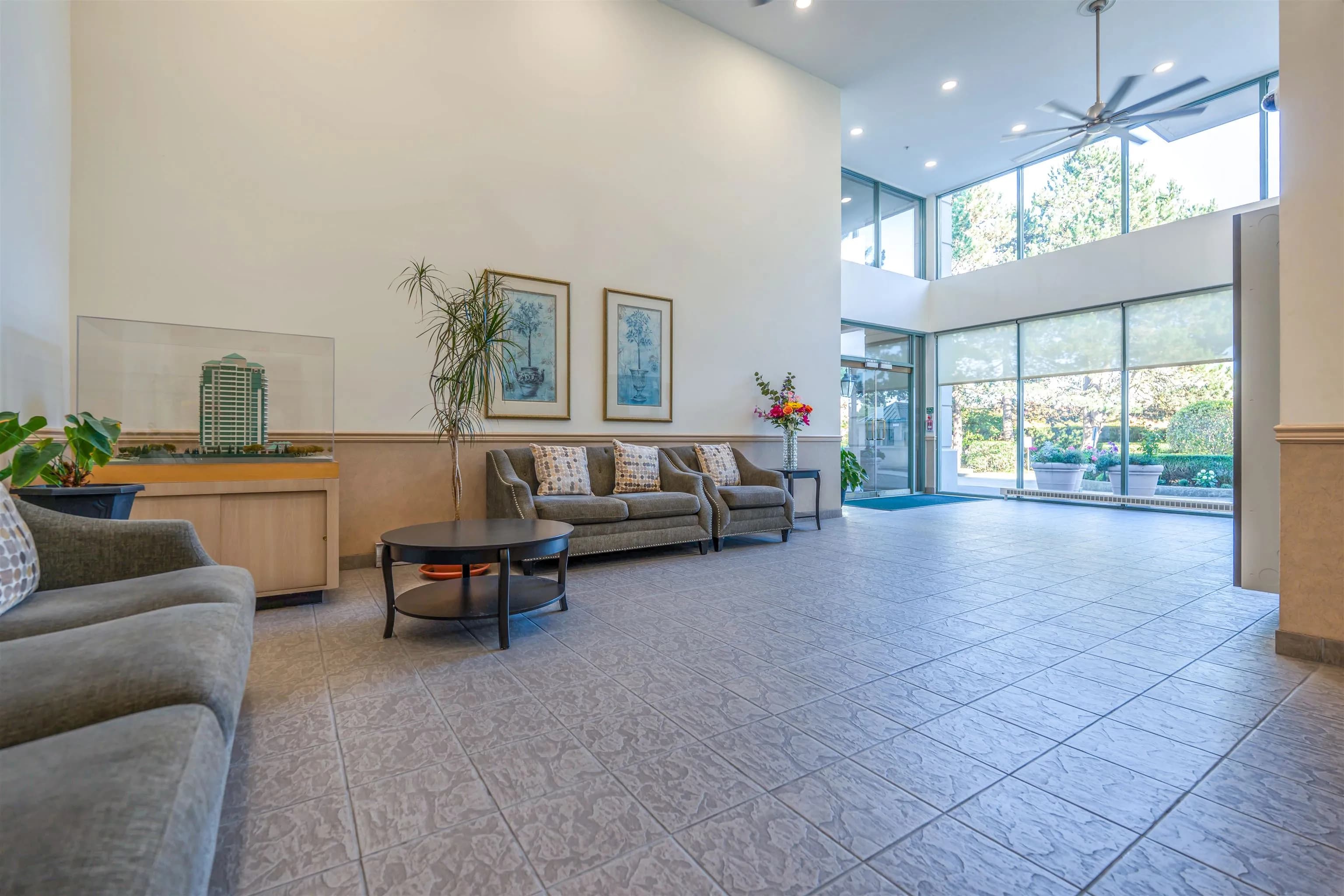 1405 6622 Southoaks Crescent, Burnaby, BC V5E 4K2 — image 5