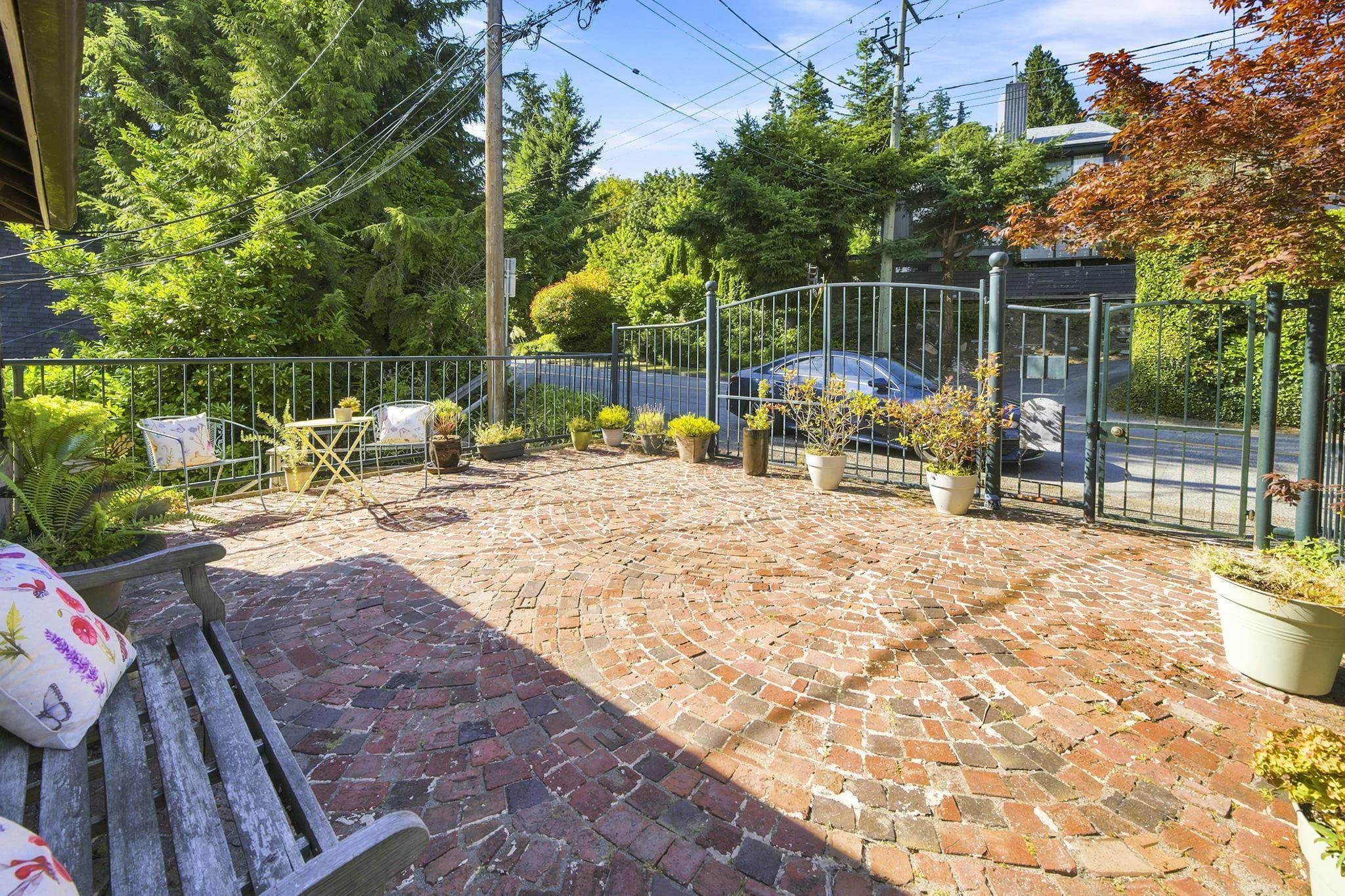 3396 Marine Drive, West Vancouver, BC V7V 1M9 — image 3