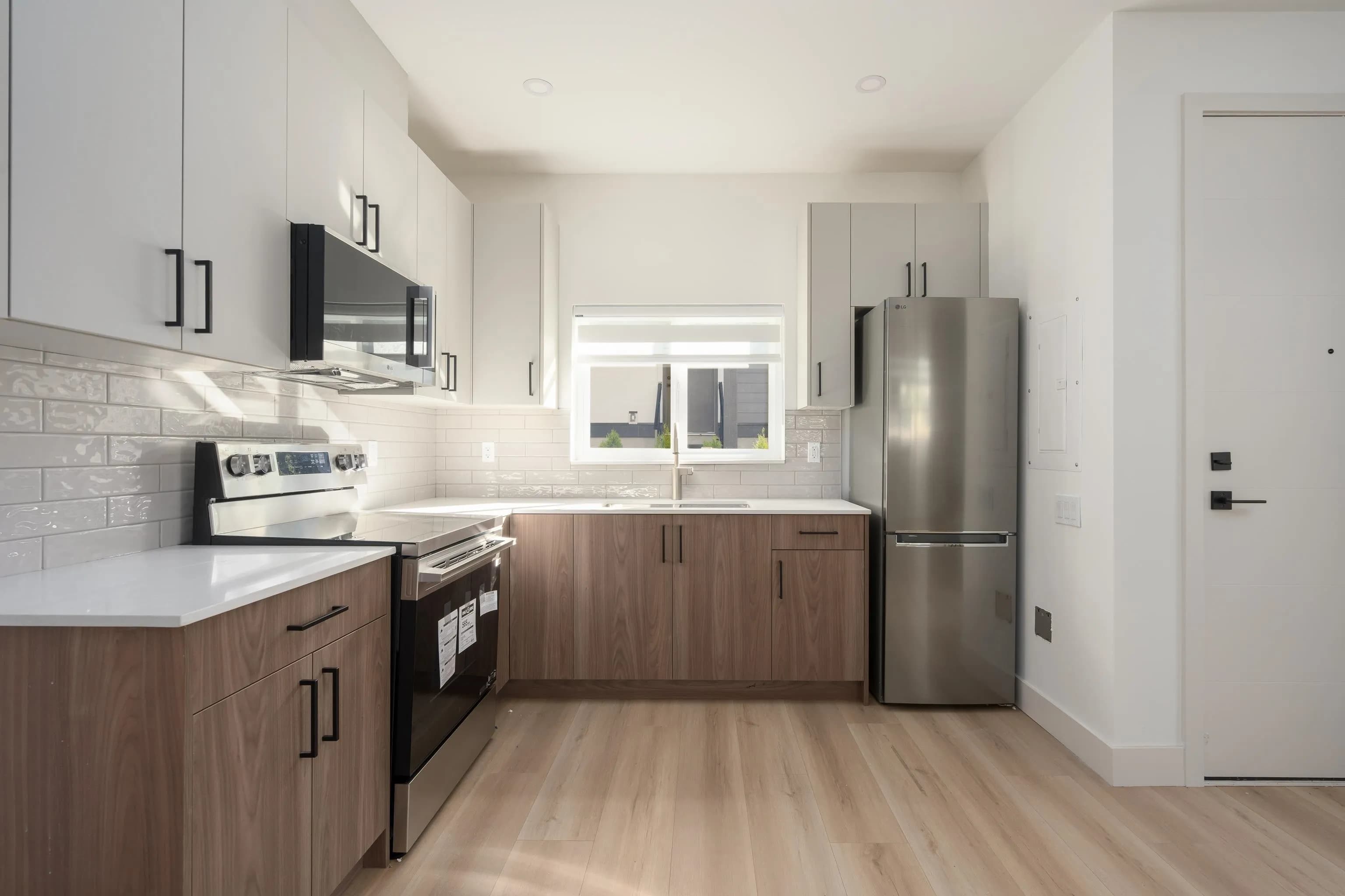 102 14753 111a Avenue, Surrey, BC V3R 2E2 — image 26