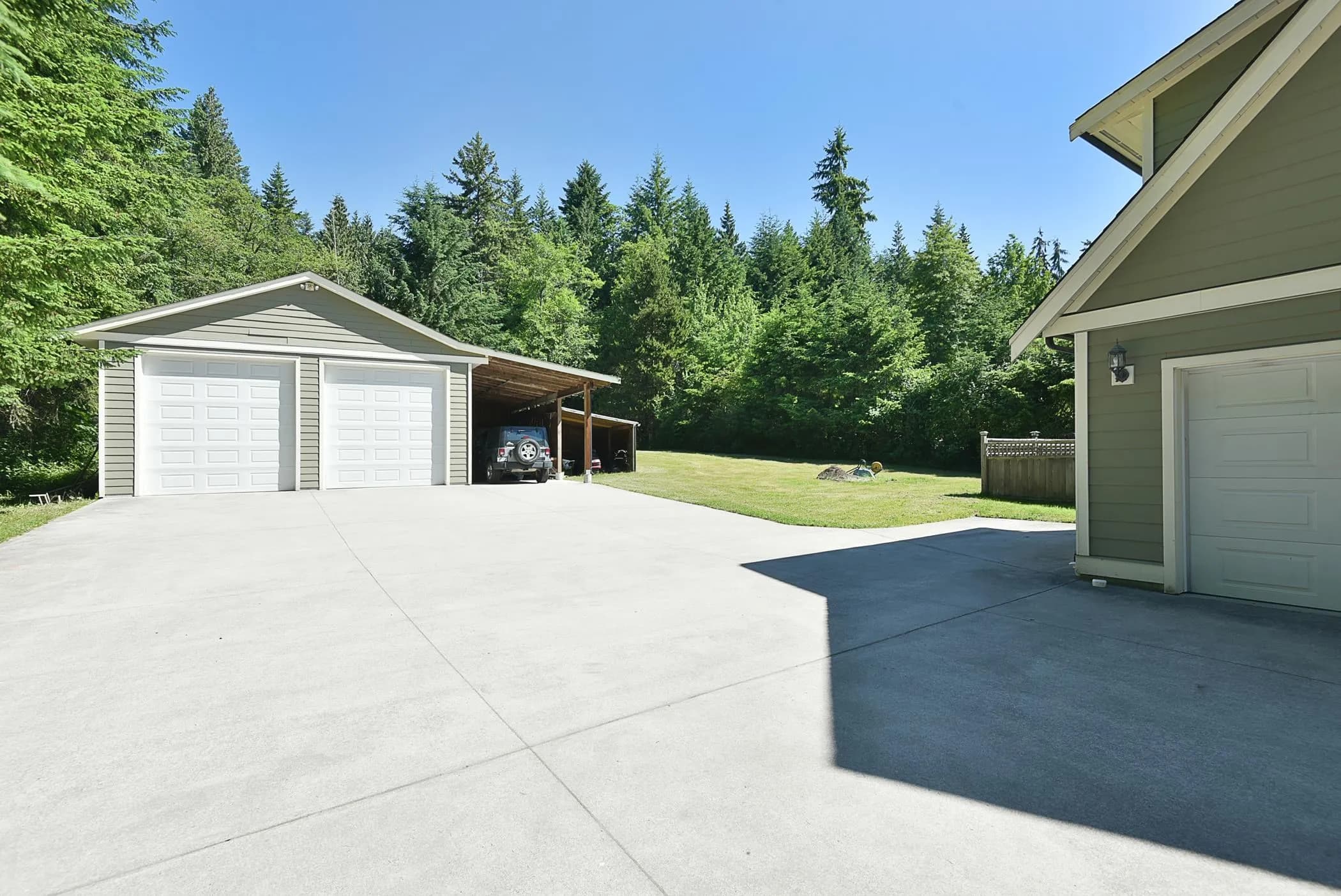 1000 Cemetery Road, Gibsons, BC V0N 1V7 — image 3