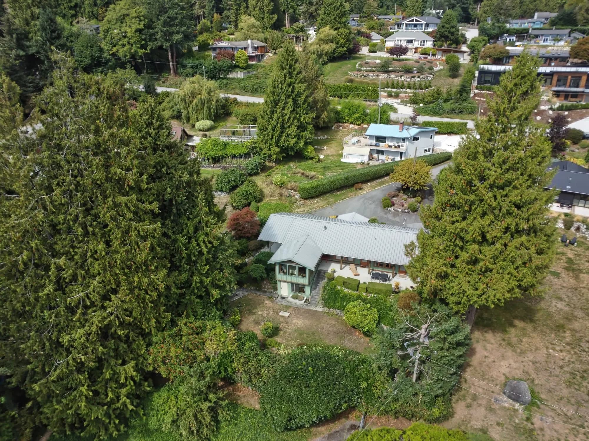 987 Gower Point Road, Gibsons, BC V0N 1V3 — image 38