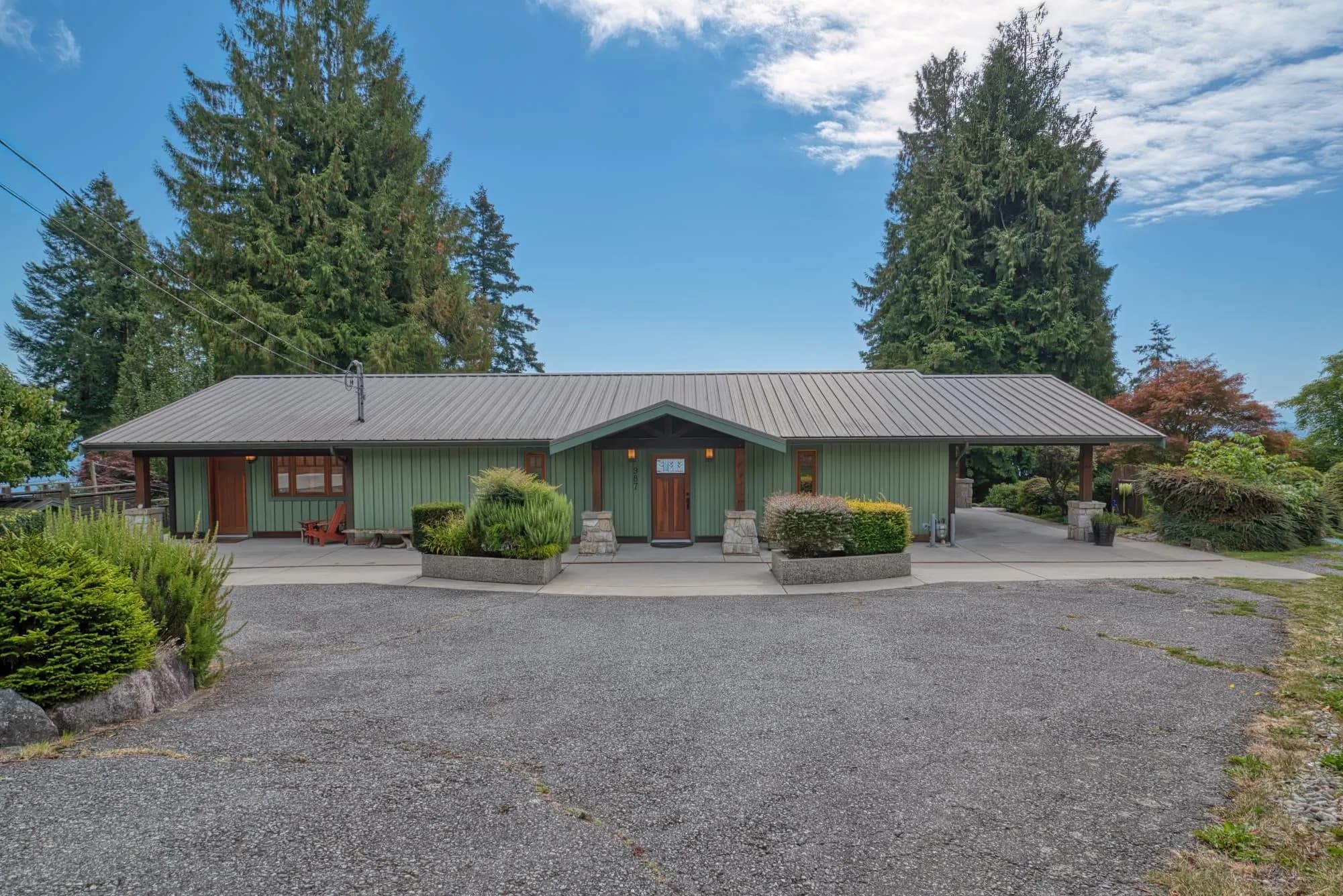 987 Gower Point Road, Gibsons, BC V0N 1V3 — image 1