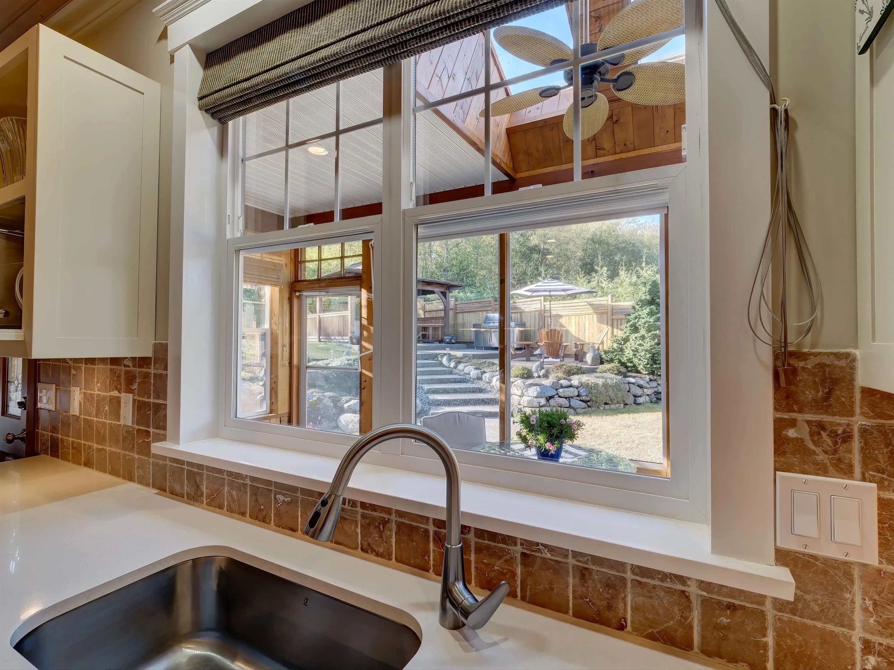 6161 Highmoor Place, Sechelt, BC V7Z 0L1 — image 23