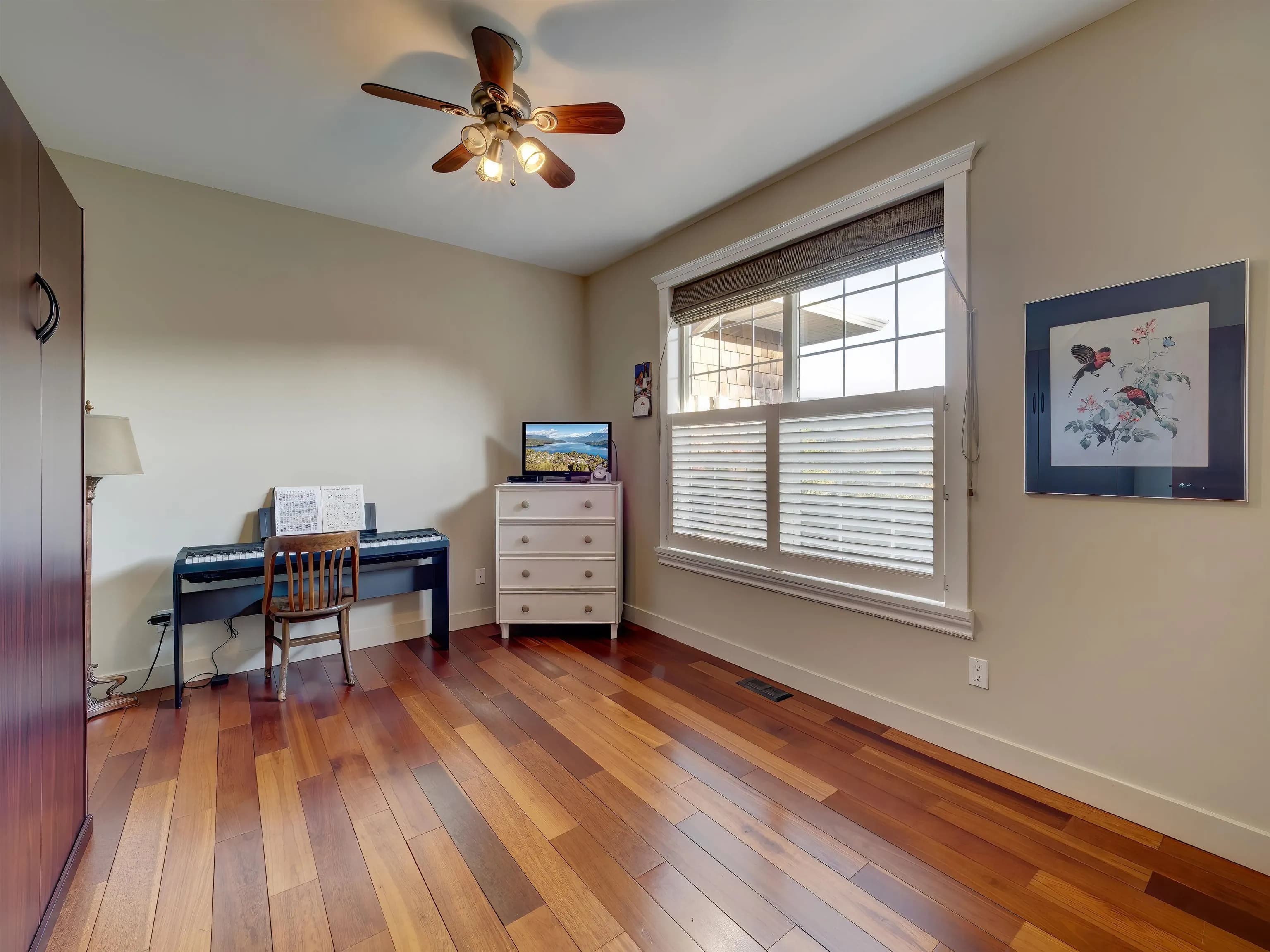 6161 Highmoor Place, Sechelt, BC V7Z 0L1 — image 32