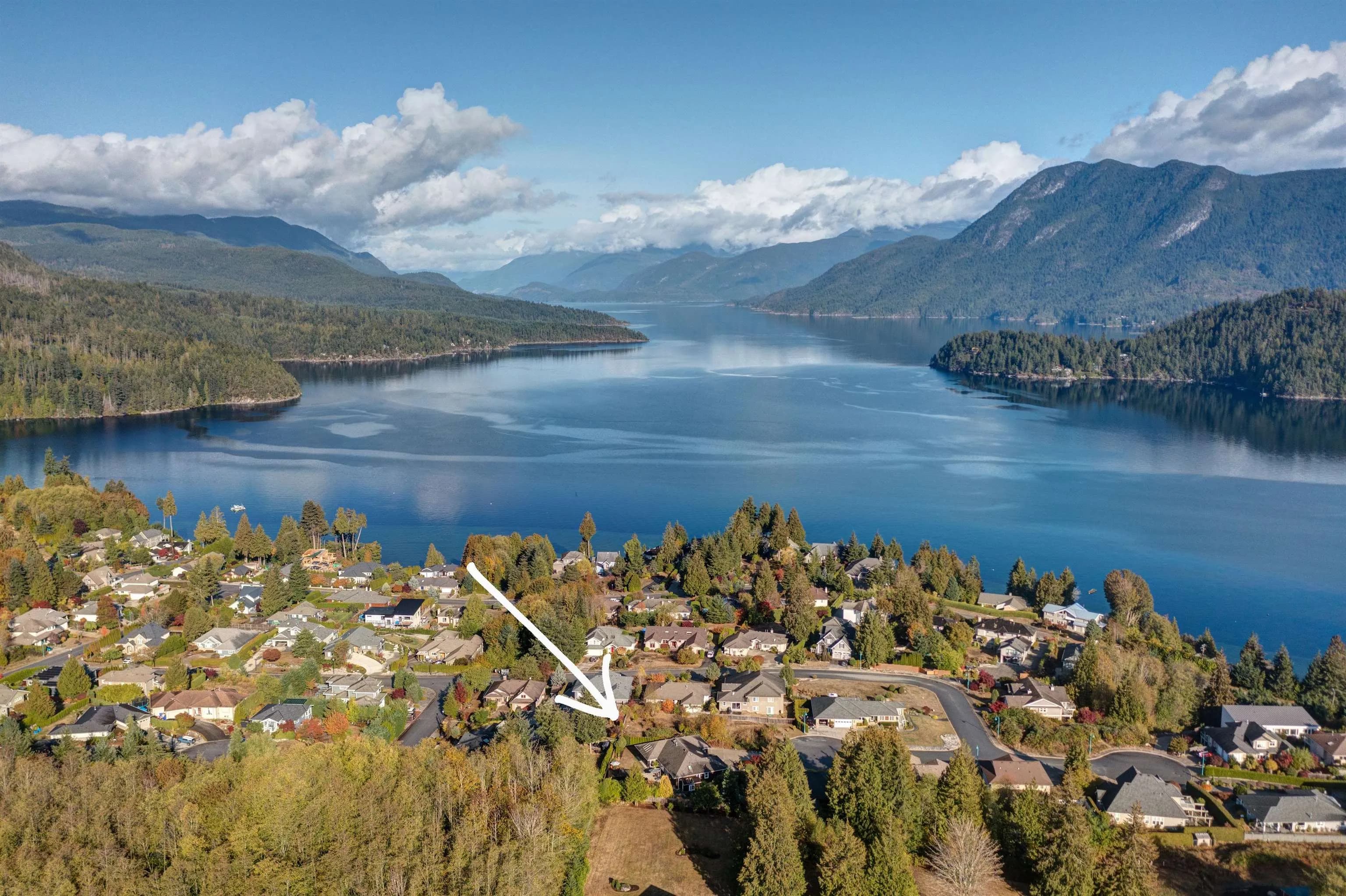 6161 Highmoor Place, Sechelt, BC V7Z 0L1 — image 11
